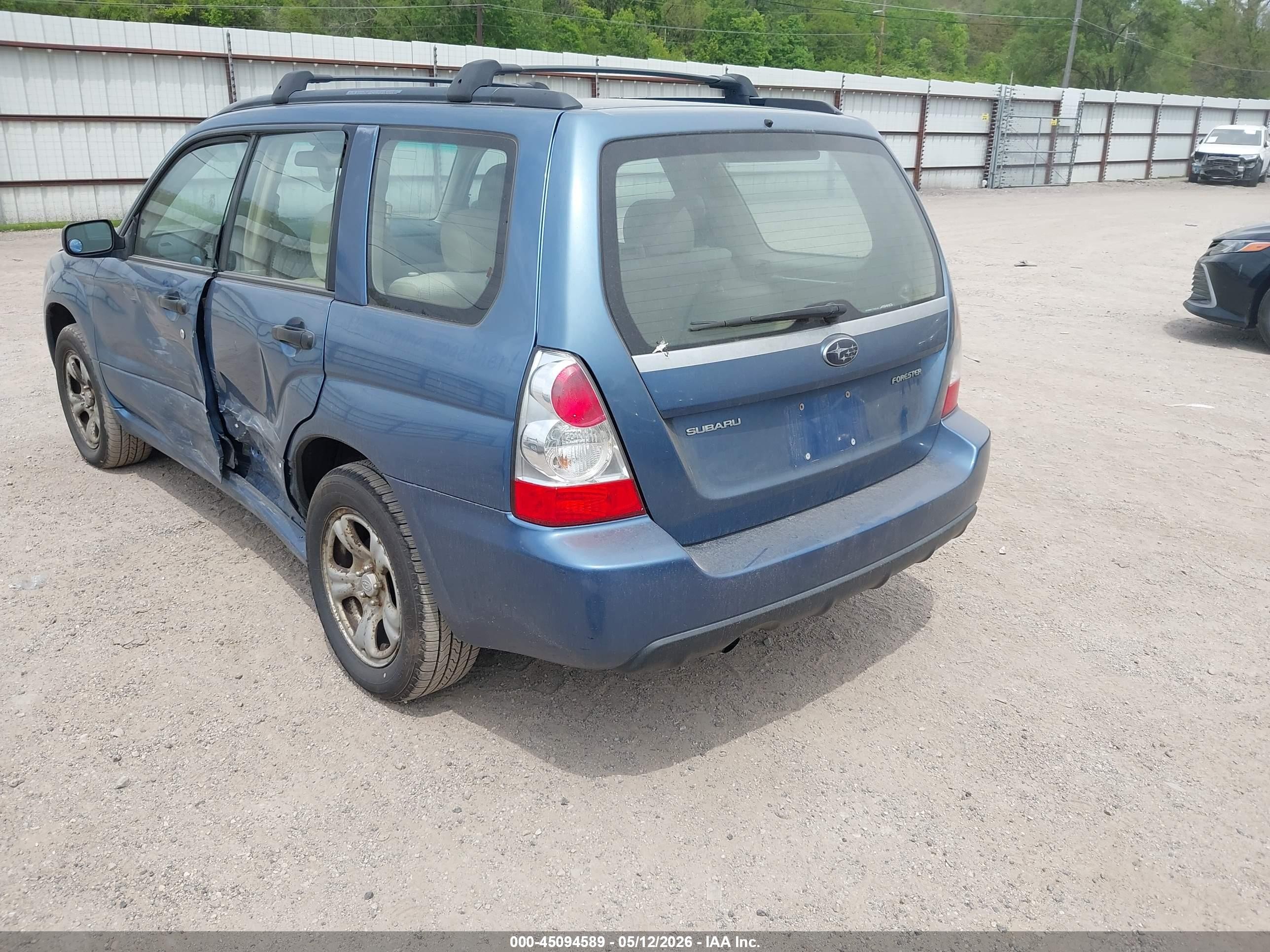 2007 Subaru Forester 2.5x Blue vin: JF1SG636X7H744472