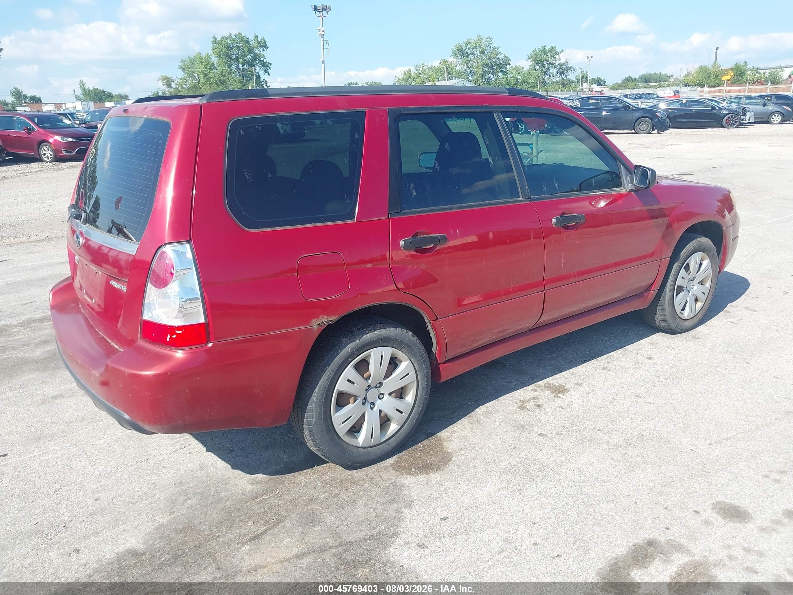 2008 Subaru Forester 2.5x Red vin: JF1SG636X8H712042