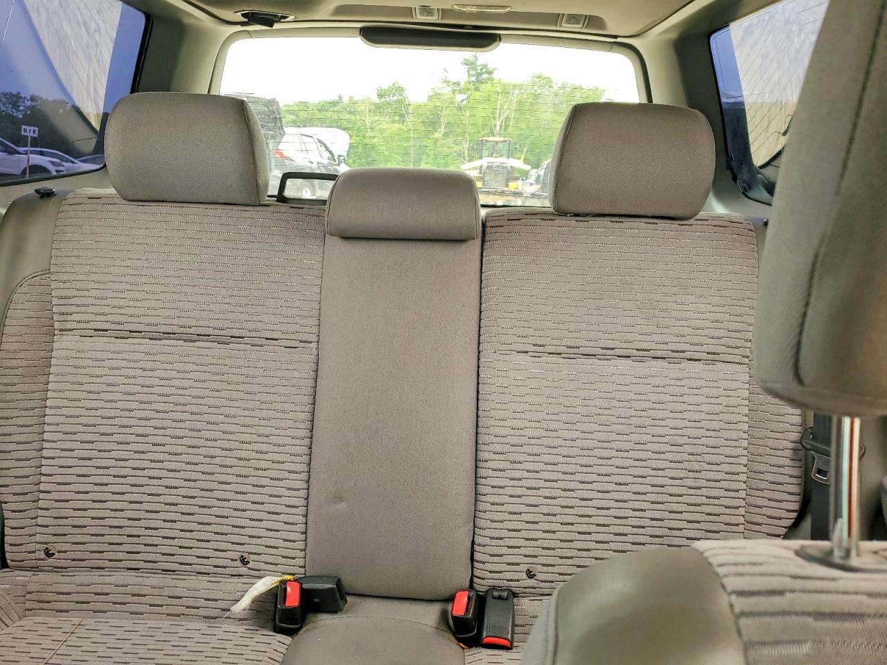 2003 Subaru Forester 2.5xs Silver vin: JF1SG65603G754635