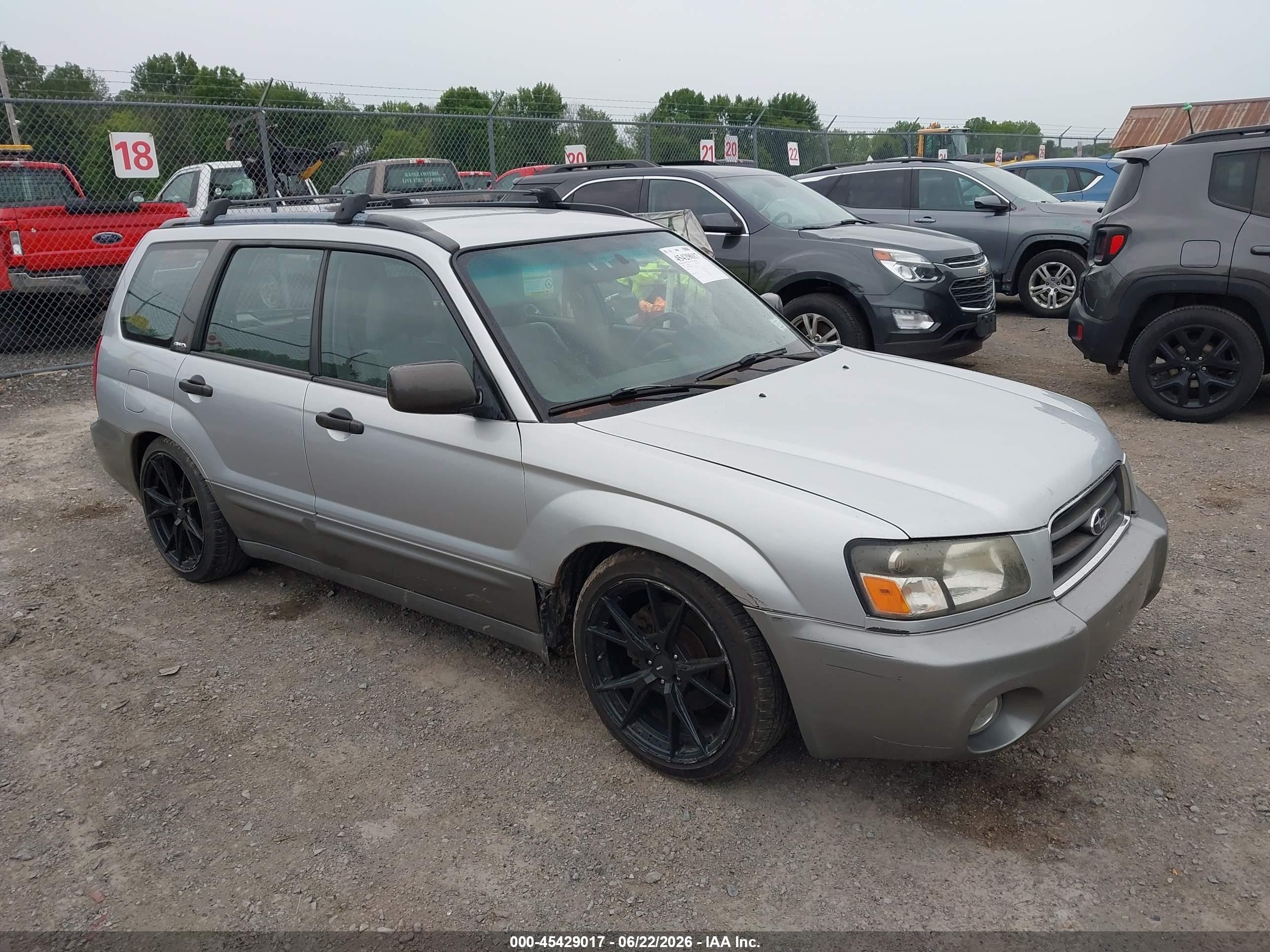 2004 Subaru Forester 2.5xs Silver vin: JF1SG65604H768014