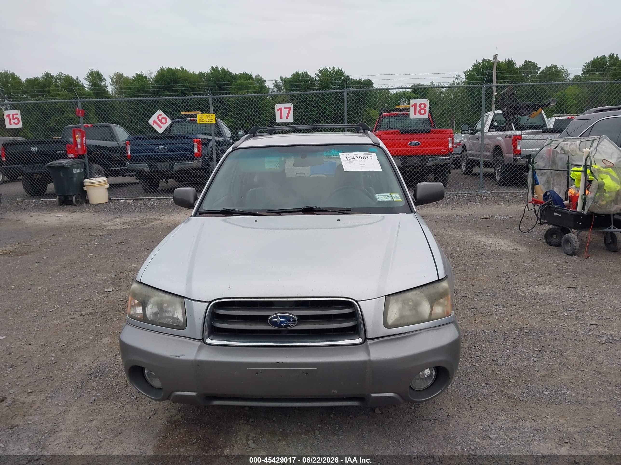 2004 Subaru Forester 2.5xs Silver vin: JF1SG65604H768014