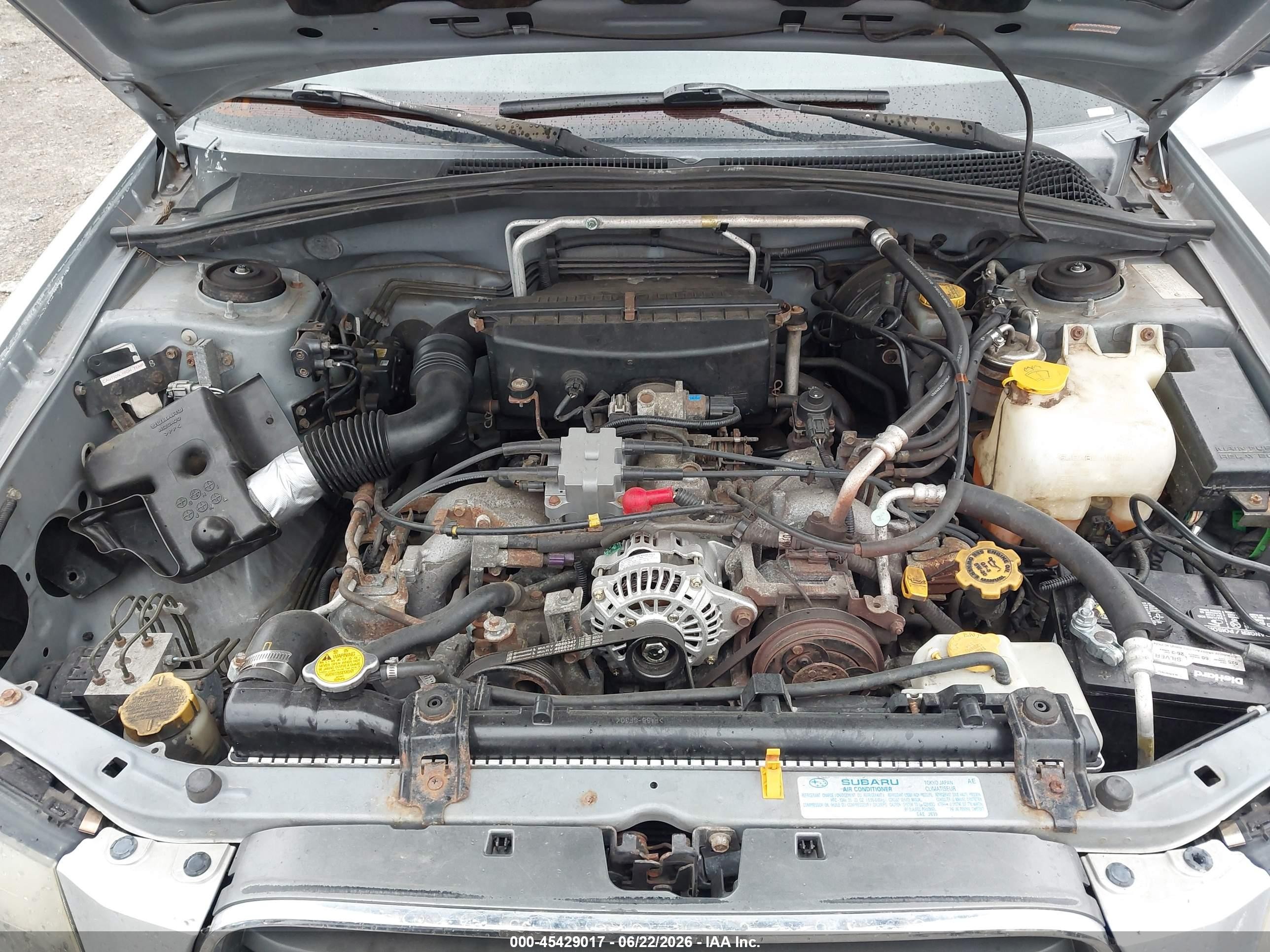 2004 Subaru Forester 2.5xs Silver vin: JF1SG65604H768014