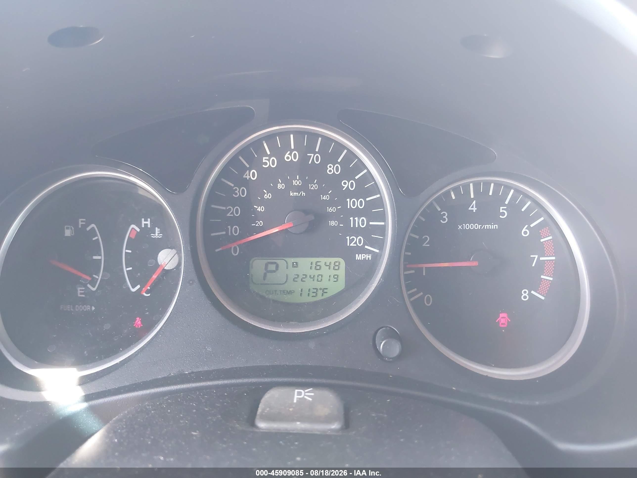 2005 Subaru Forester 2.5xs Silver vin: JF1SG65605H737914