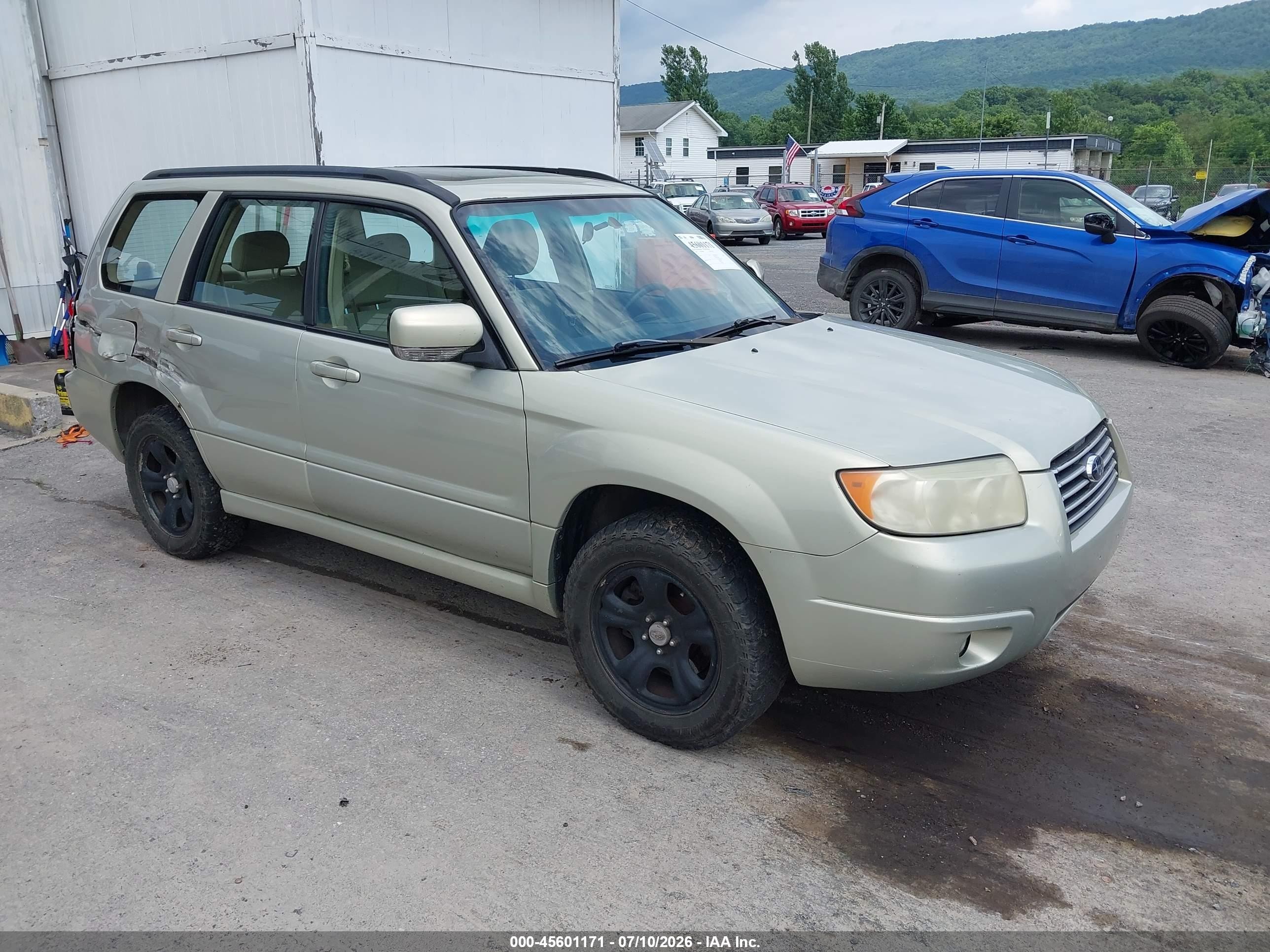 2006 Subaru Forester 2.5x Gold vin: JF1SG65606H702226