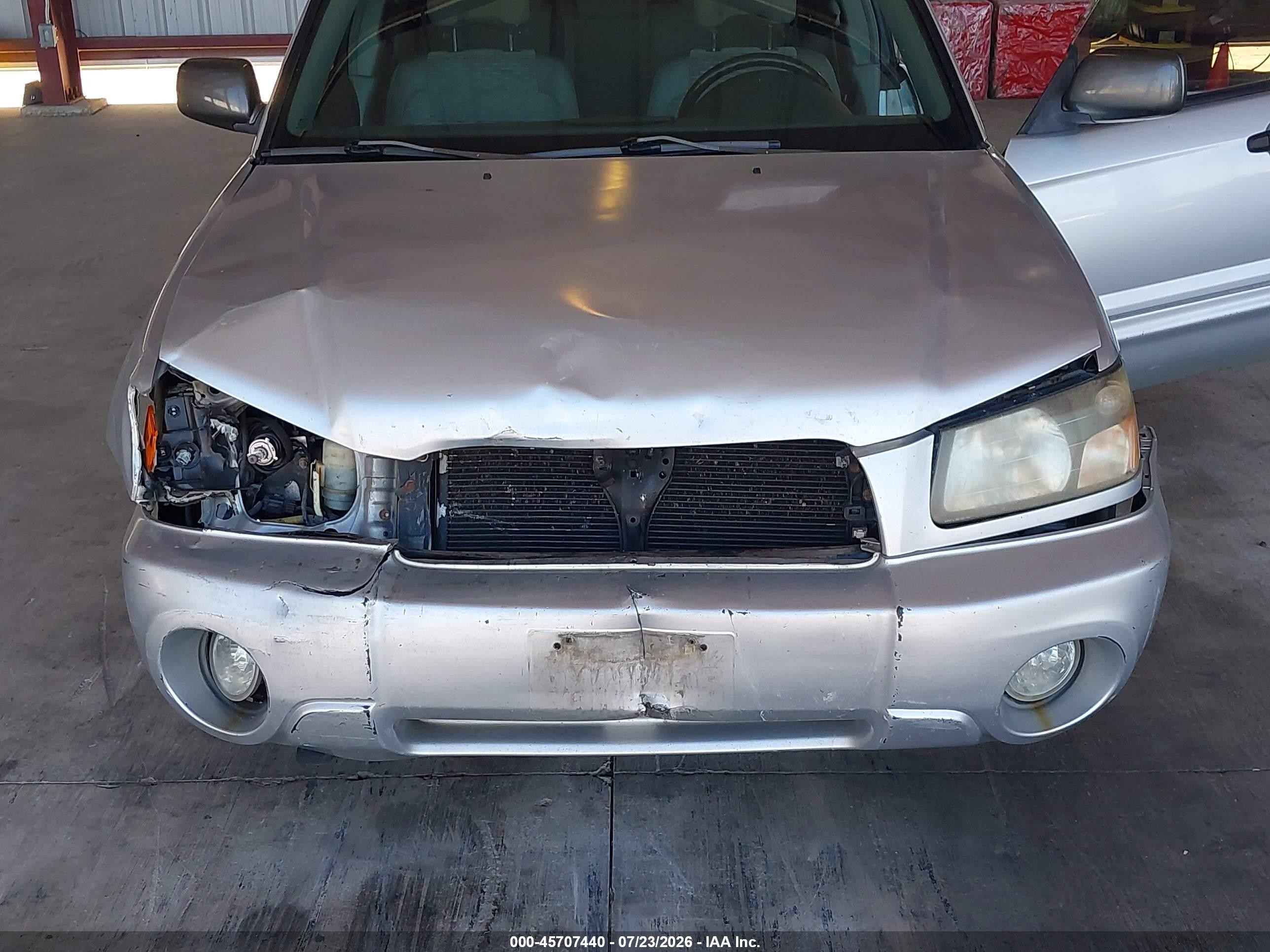 2004 Subaru Forester 2.5xs Silver vin: JF1SG65614H720652