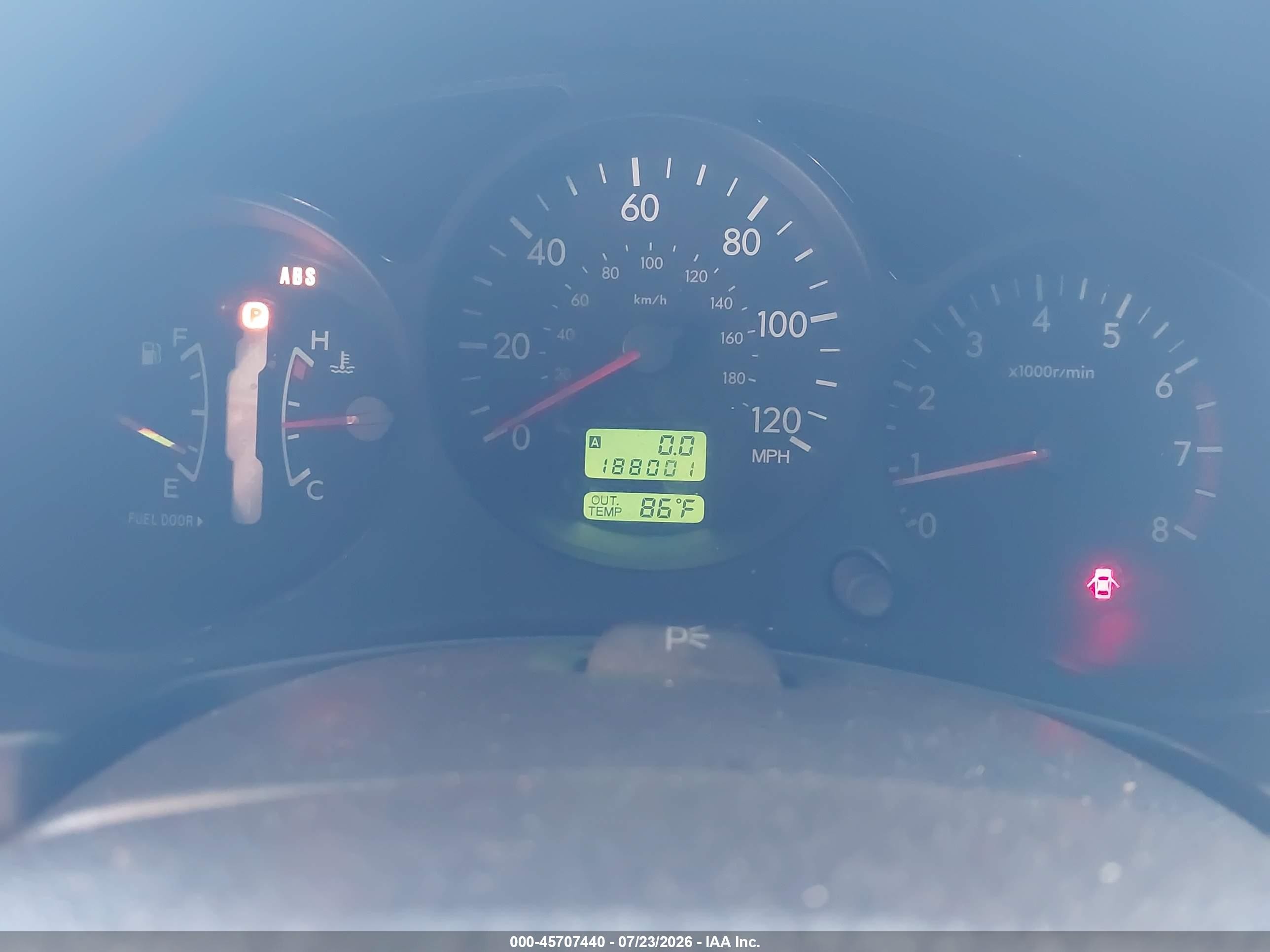 2004 Subaru Forester 2.5xs Silver vin: JF1SG65614H720652