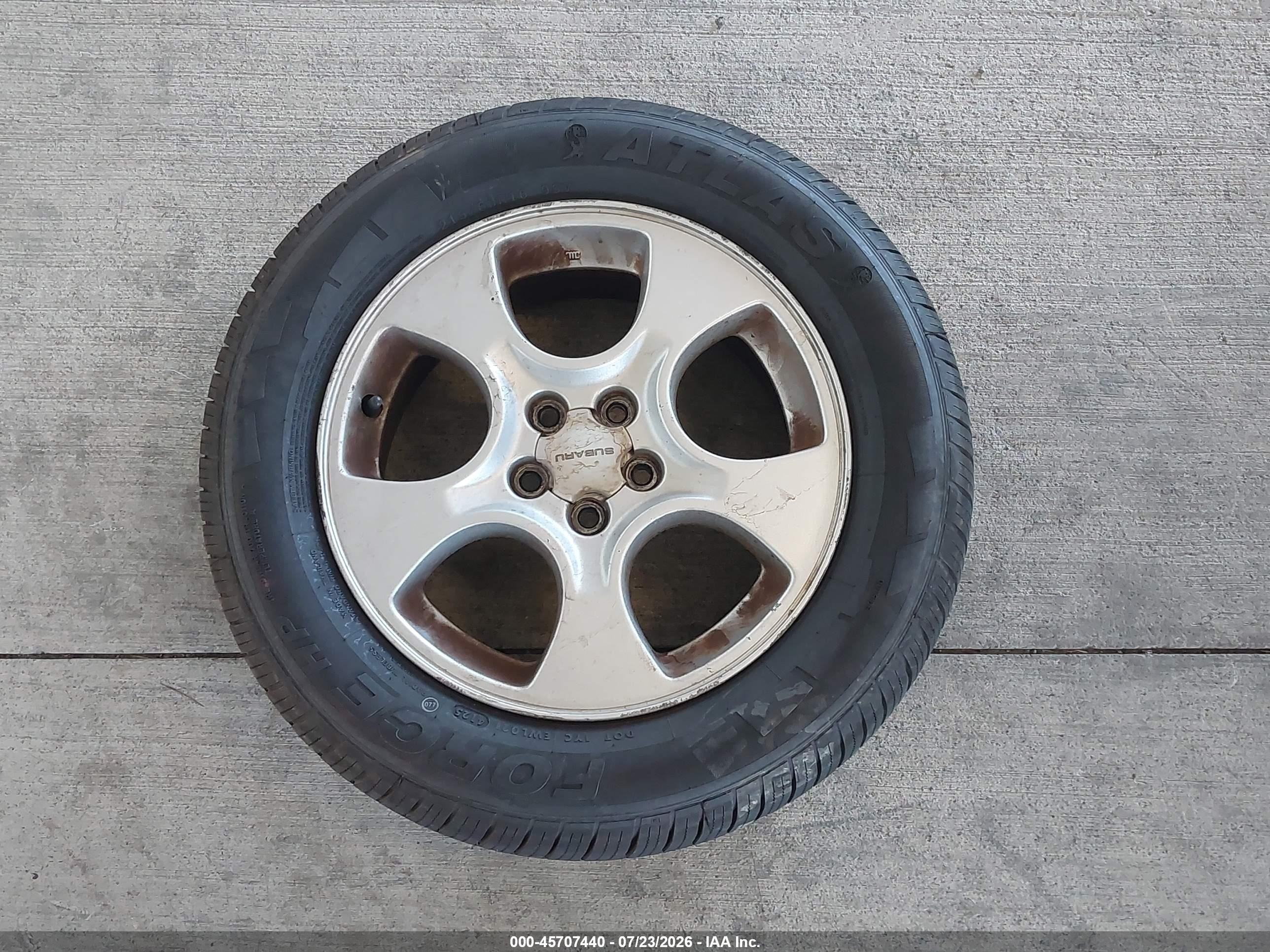 2004 Subaru Forester 2.5xs Silver vin: JF1SG65614H720652