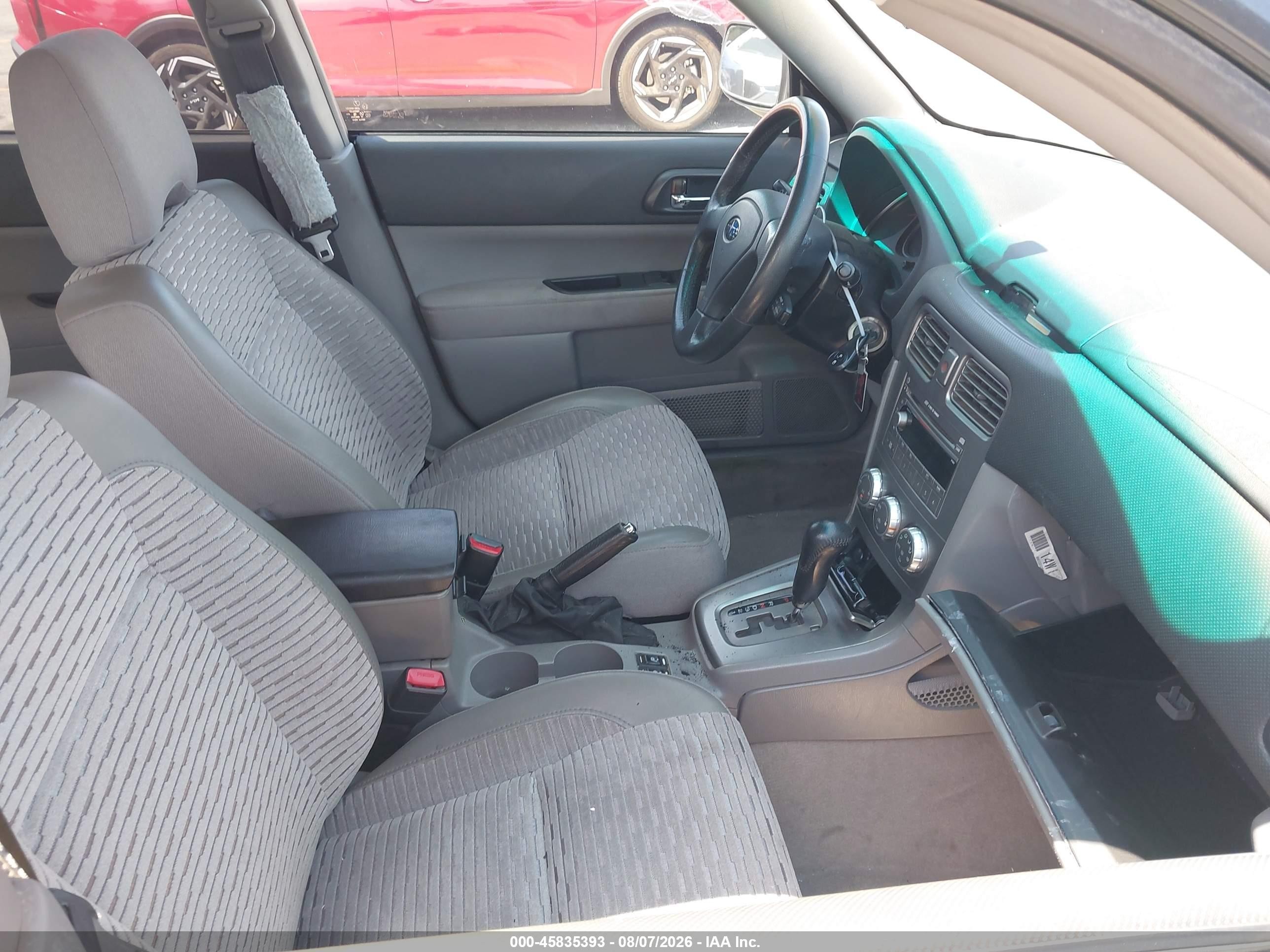 2005 Subaru Forester 2.5xs Белый vin: JF1SG65615H740658