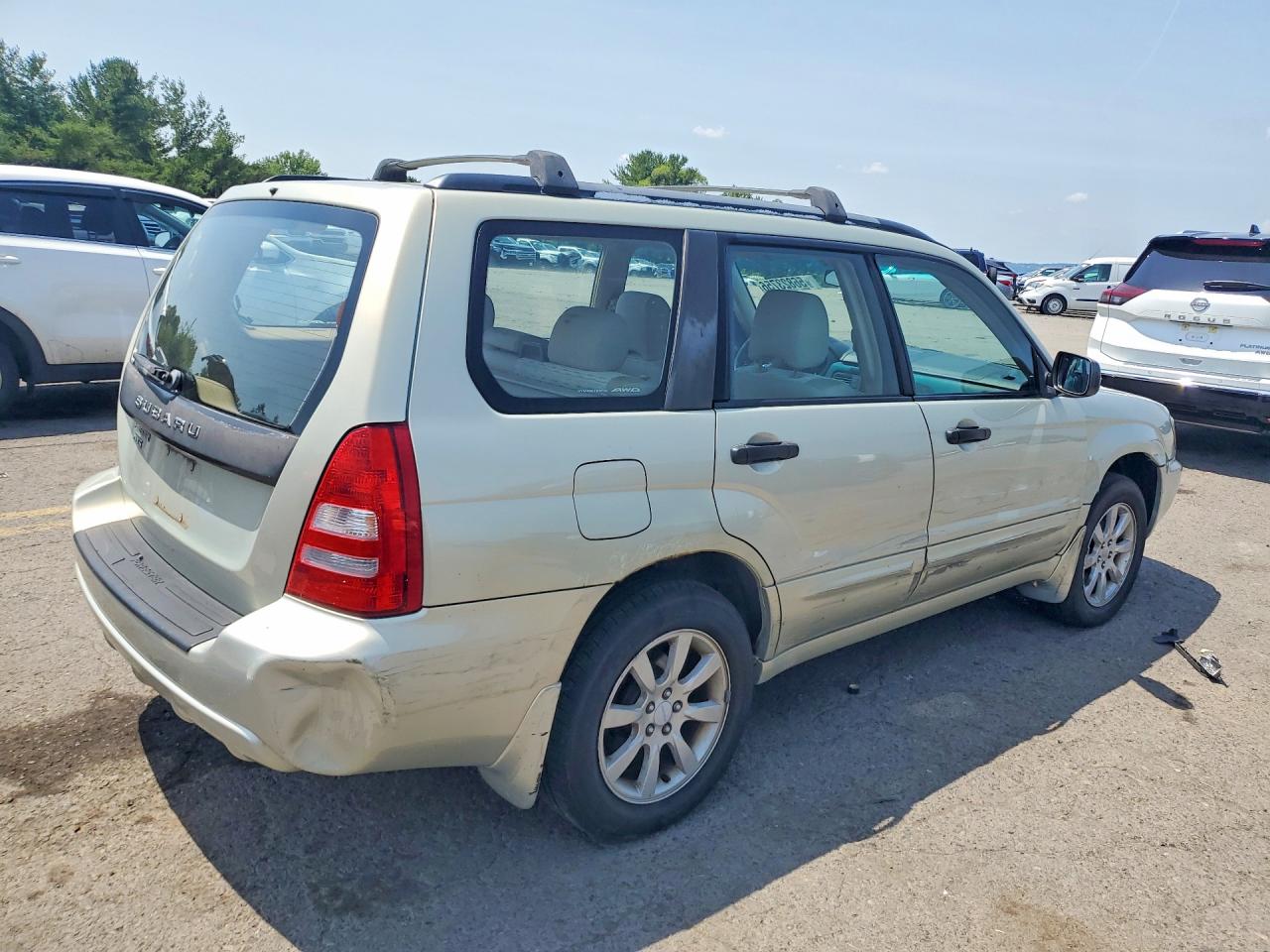 2005 Subaru Forester 2.5xs Silver vin: JF1SG65625H736974