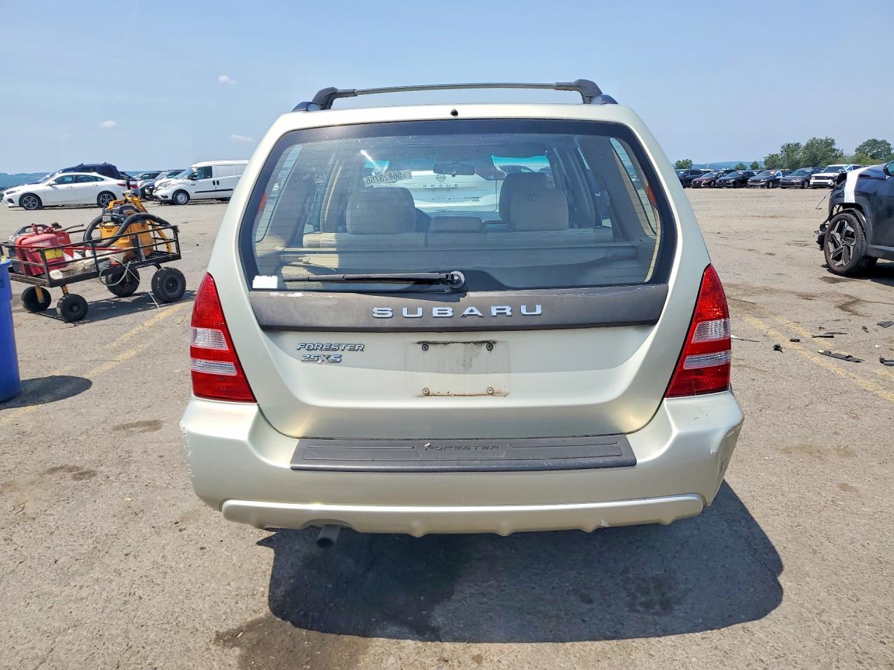 2005 Subaru Forester 2.5xs Silver vin: JF1SG65625H736974
