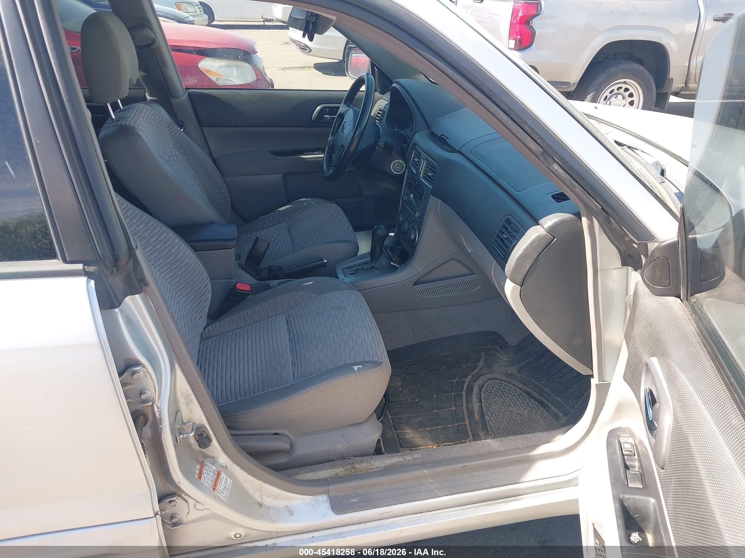 2003 Subaru Forester Xs Silver vin: JF1SG65633H716567