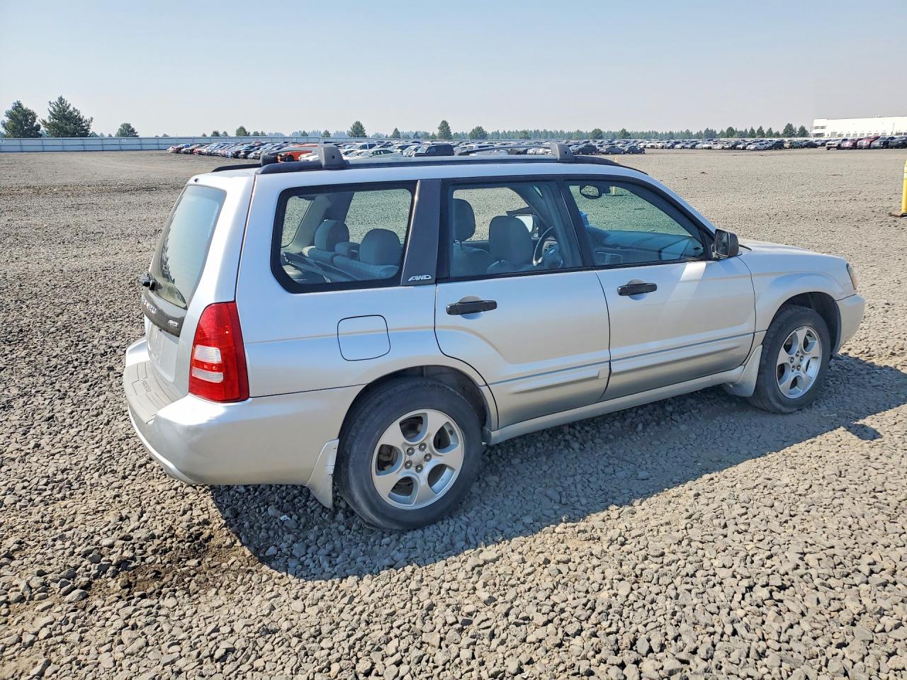 2004 Subaru Forester 2.5xs Silver vin: JF1SG65634G711313