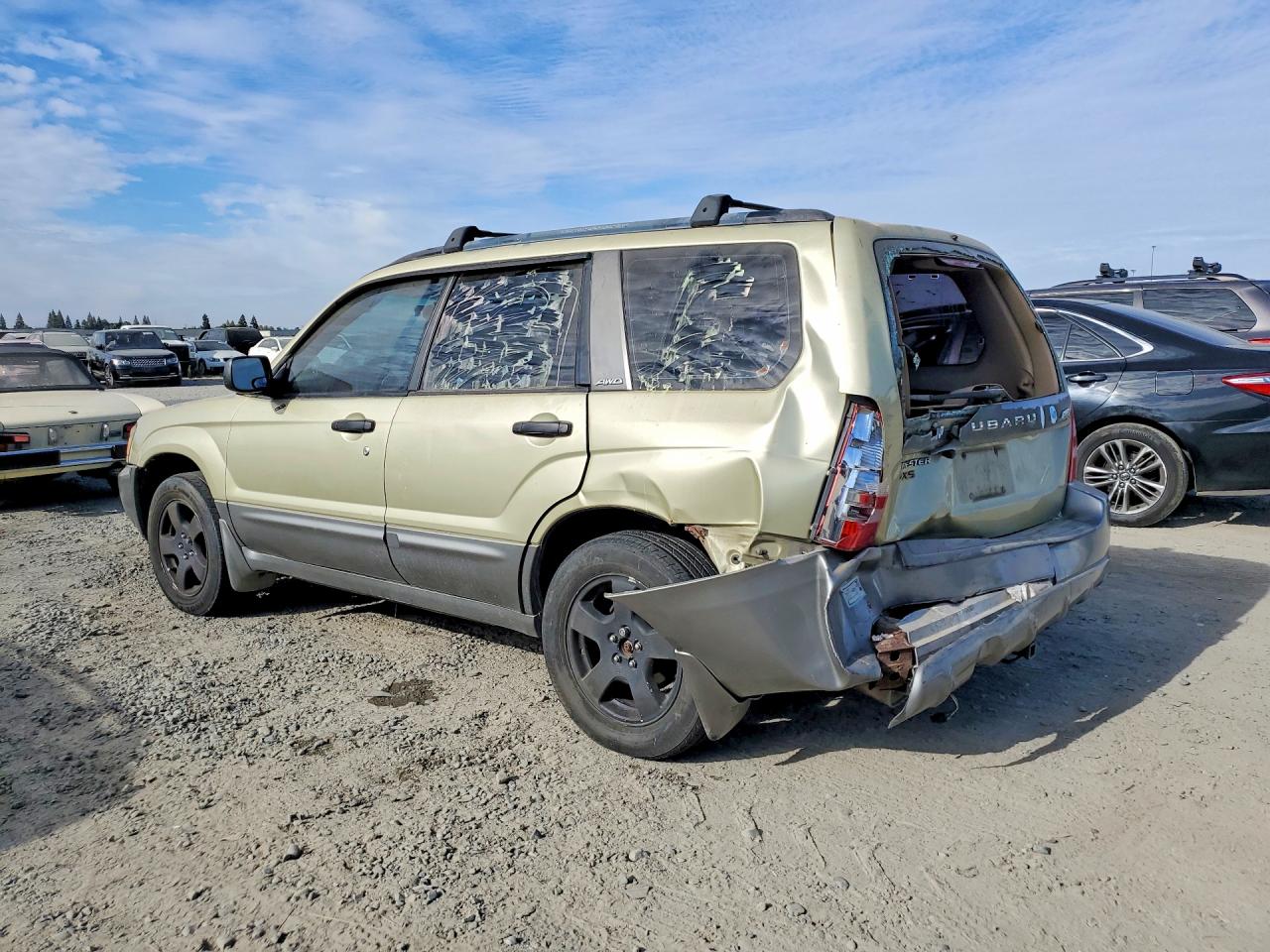 2004 Subaru Forester 2.5xs Green vin: JF1SG65634H754012