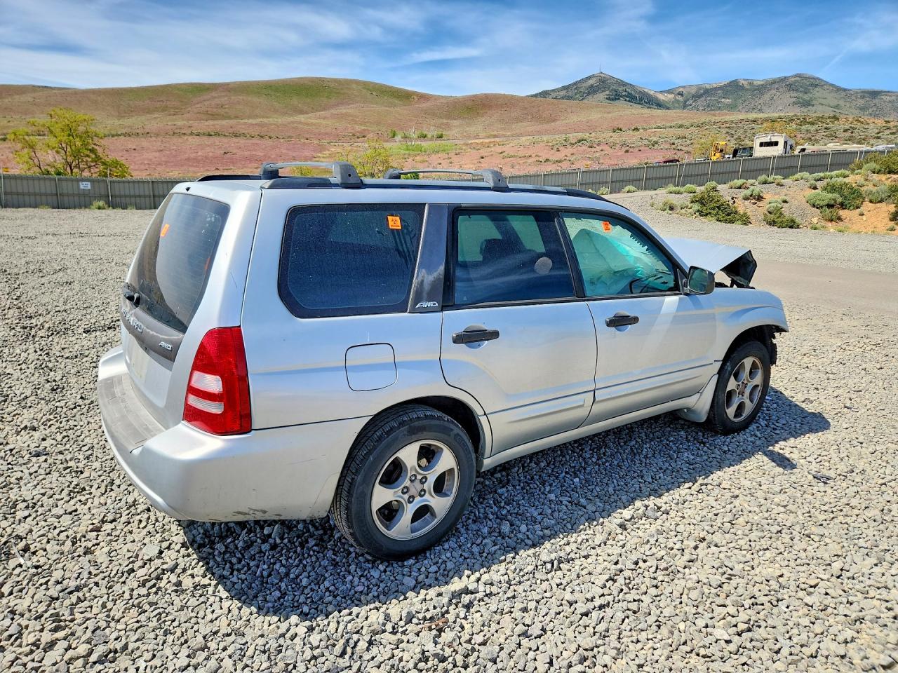 2004 Subaru Forester 2.5xs Silver vin: JF1SG65634H758061
