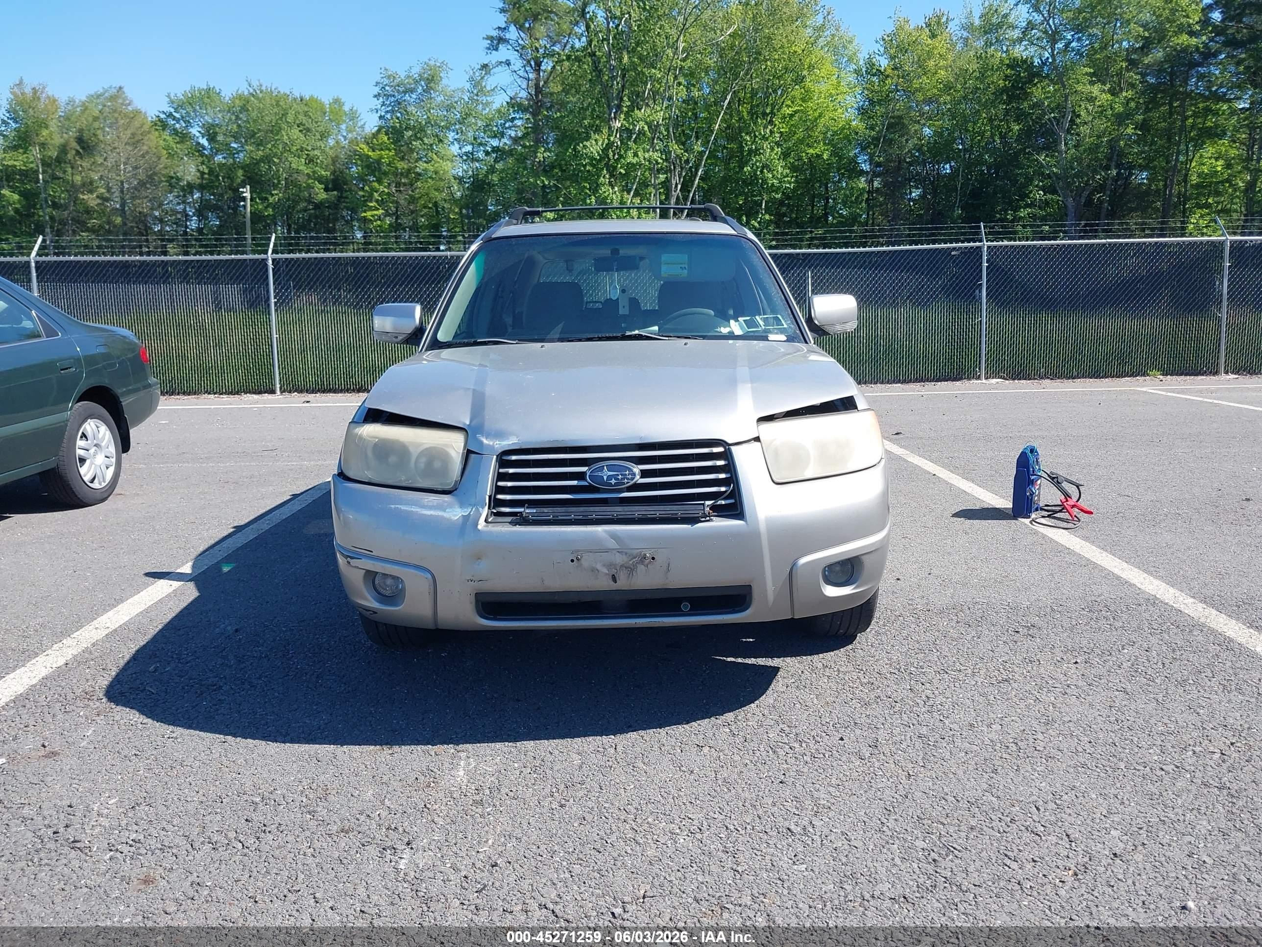 2007 Subaru Forester 2.5x Серебряный vin: JF1SG65647H714509