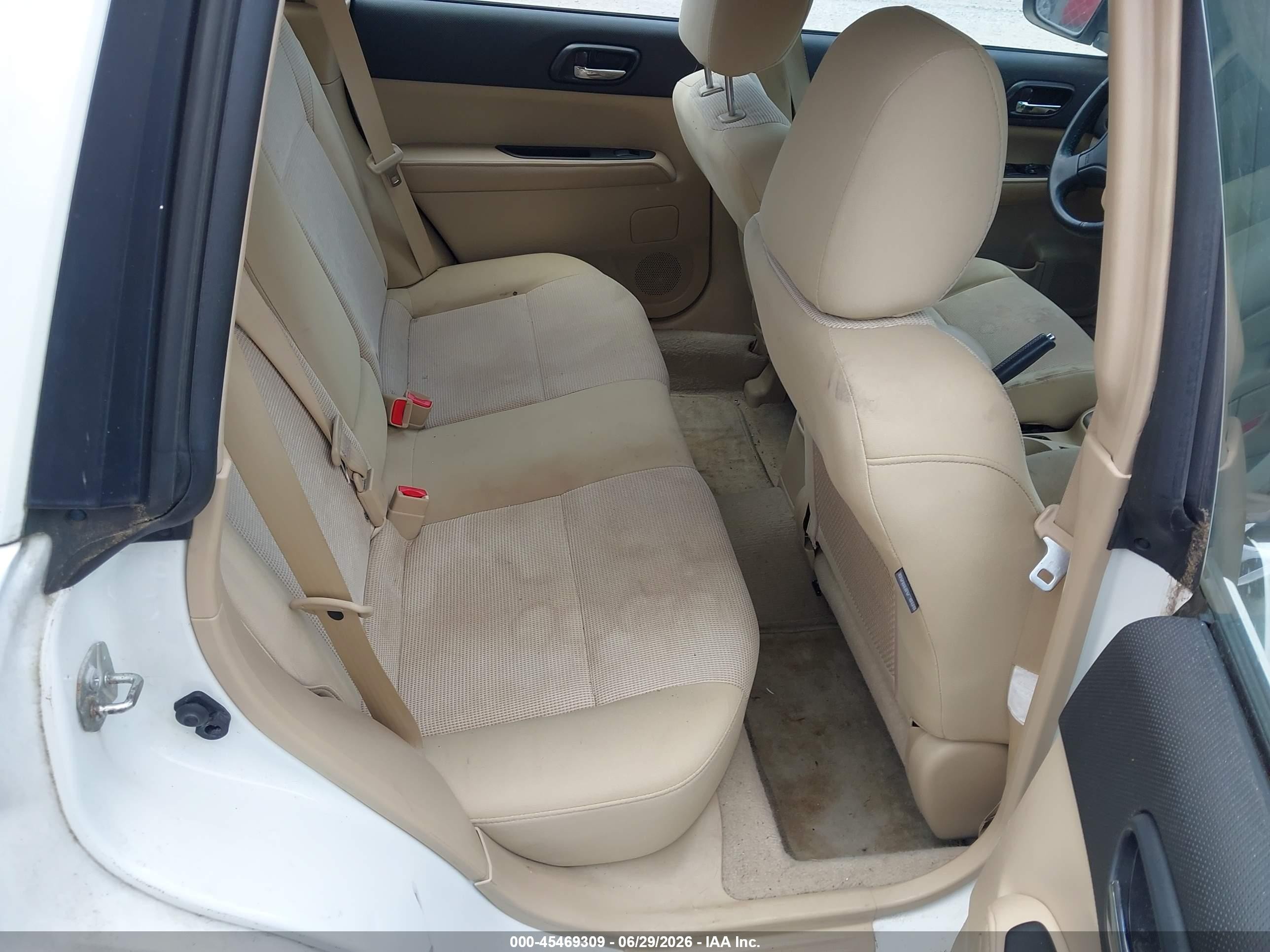 2008 Subaru Forester 2.5x White vin: JF1SG65648H729111