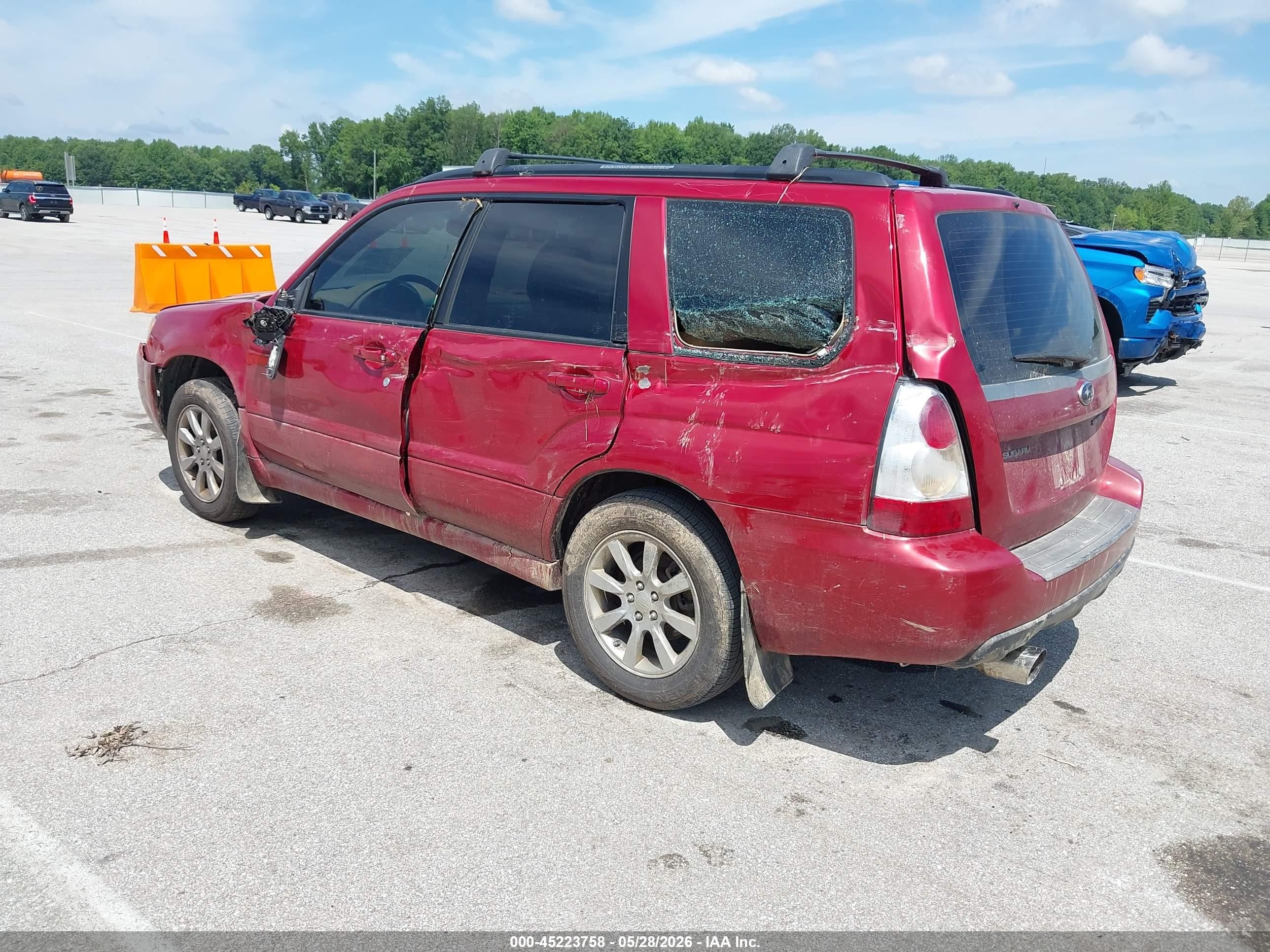 2006 Subaru Forester 2.5x Red vin: JF1SG65656G716127