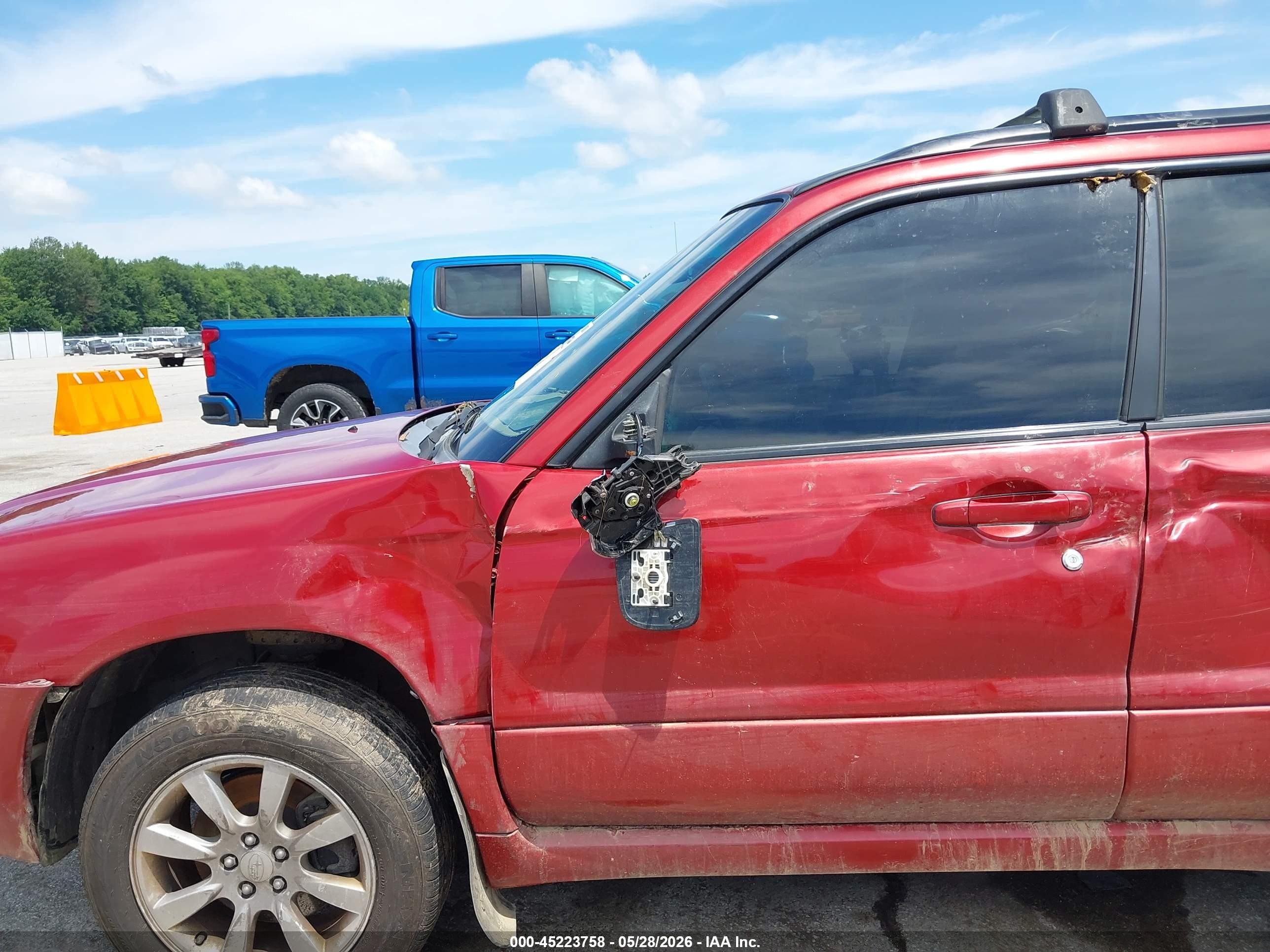 2006 Subaru Forester 2.5x Red vin: JF1SG65656G716127