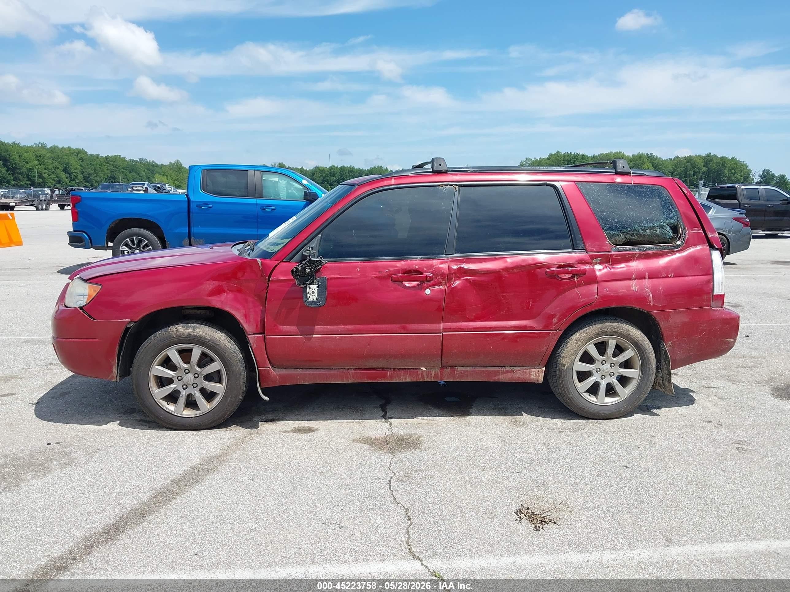 2006 Subaru Forester 2.5x Red vin: JF1SG65656G716127