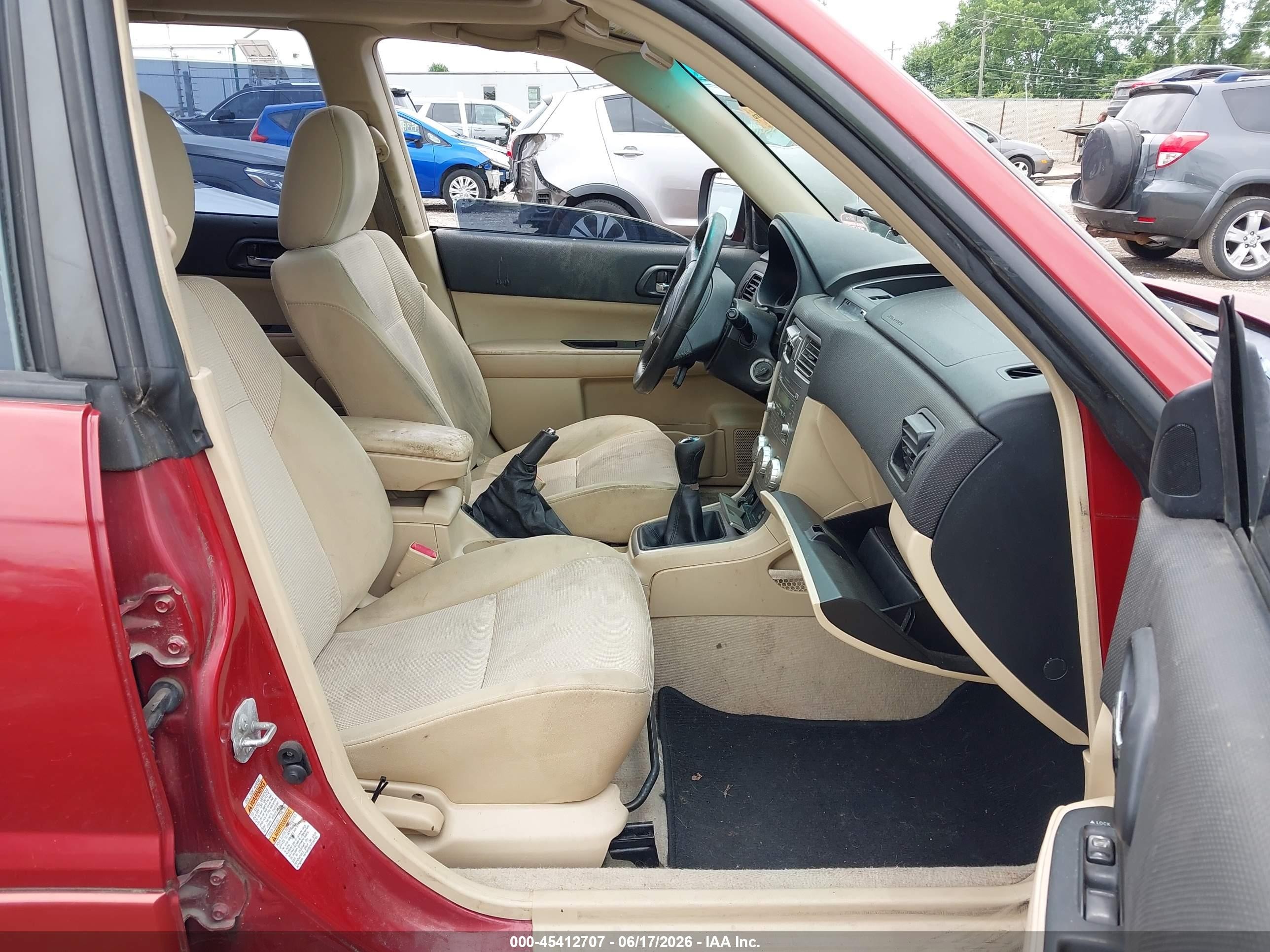 2007 Subaru Forester 2.5x Red vin: JF1SG65657G732216
