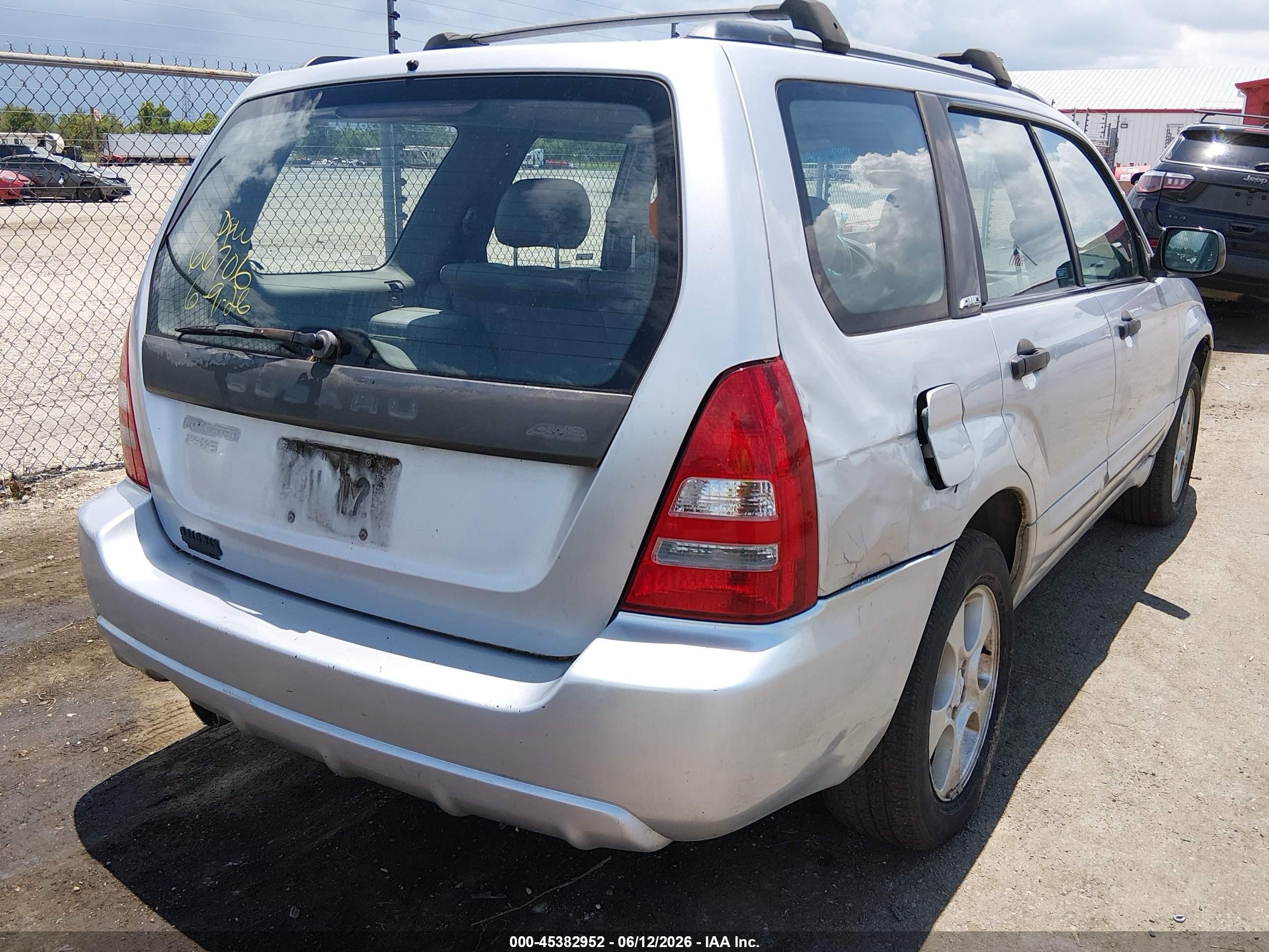 2003 Subaru Forester Xs Silver vin: JF1SG65663H760773
