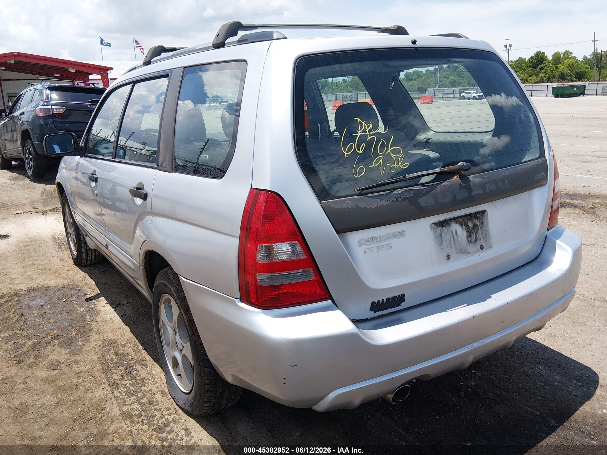 2003 Subaru Forester Xs Silver vin: JF1SG65663H760773