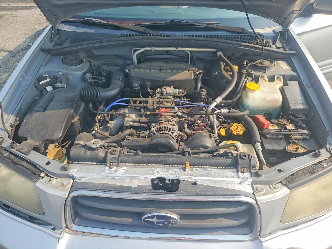 2004 Subaru Forester 2.5xs Silver vin: JF1SG65664H763478