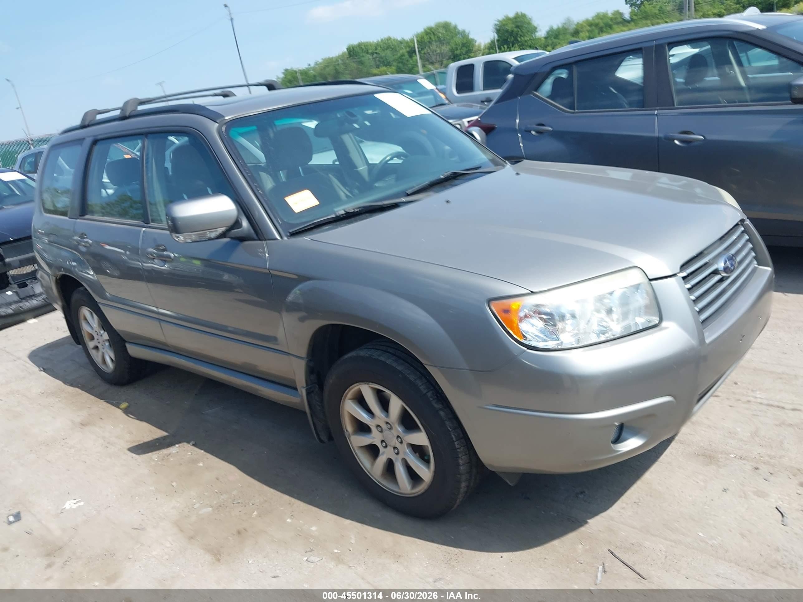 2006 Subaru Forester 2.5x Silver vin: JF1SG65666H709794