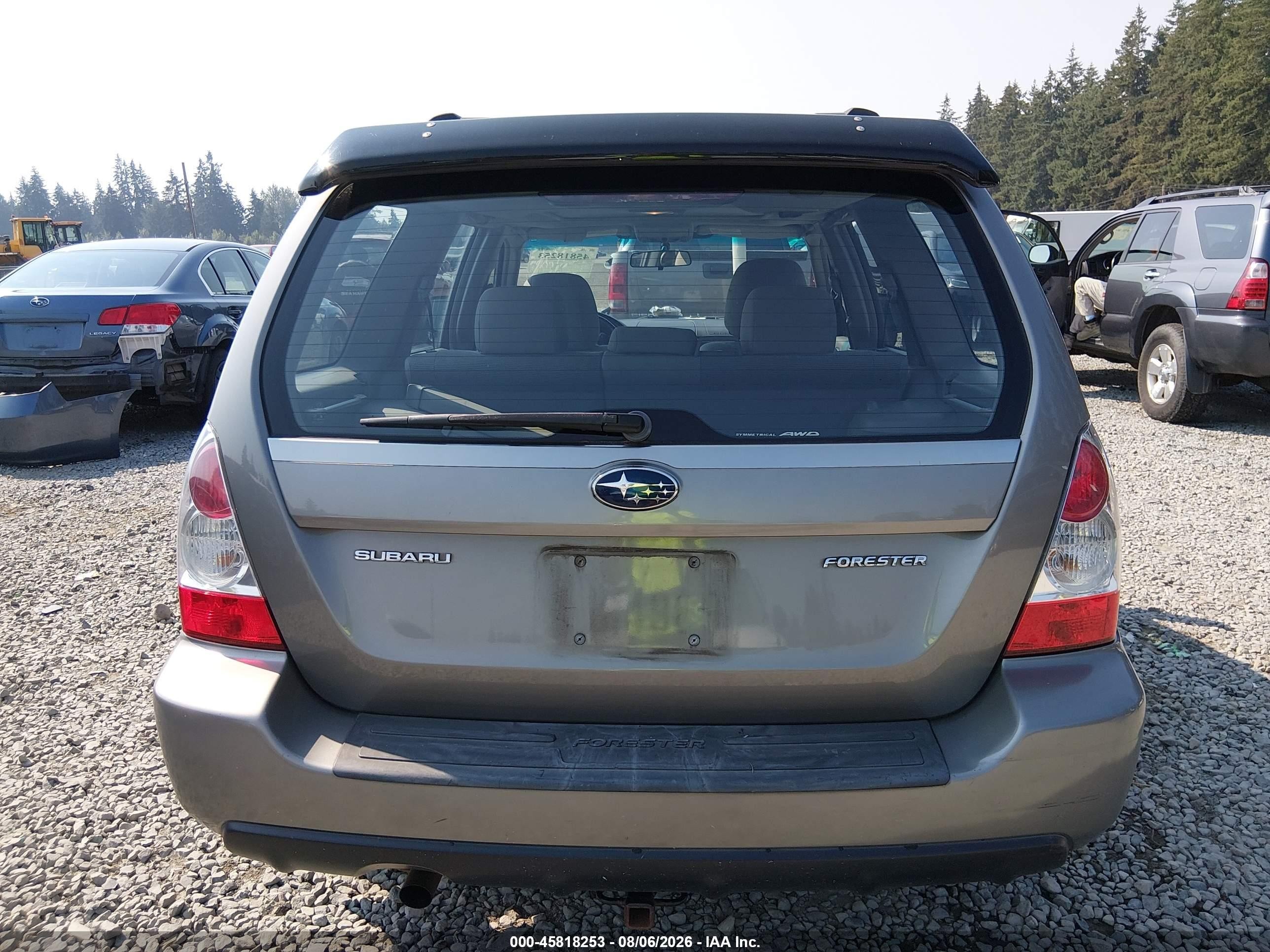2006 Subaru Forester 2.5x Silver vin: JF1SG65666H722089