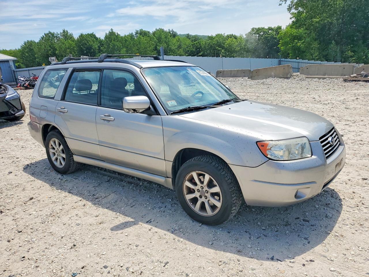 2006 Subaru Forester 2.5x Premium Silver vin: JF1SG65666H753715