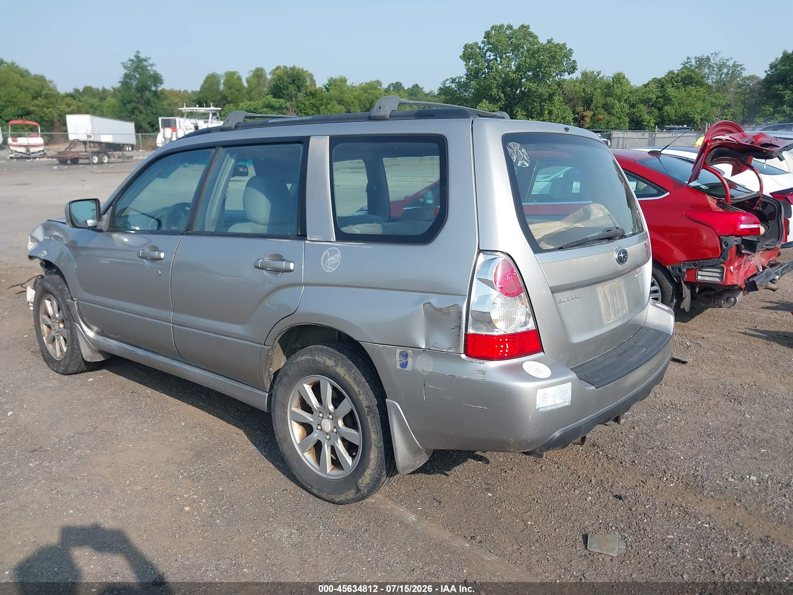 2007 Subaru Forester 2.5x Silver vin: JF1SG65667H716360