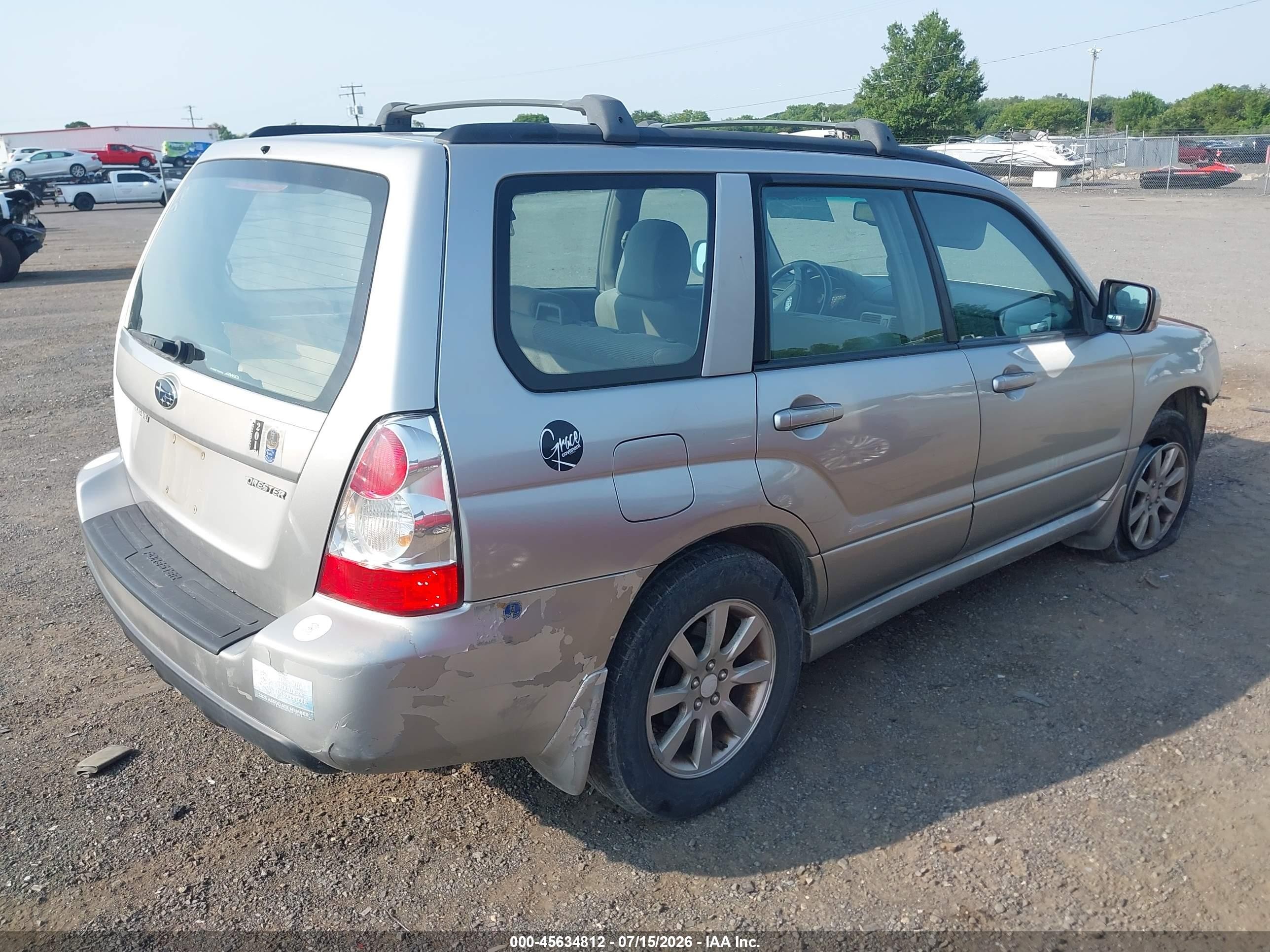 2007 Subaru Forester 2.5x Silver vin: JF1SG65667H716360