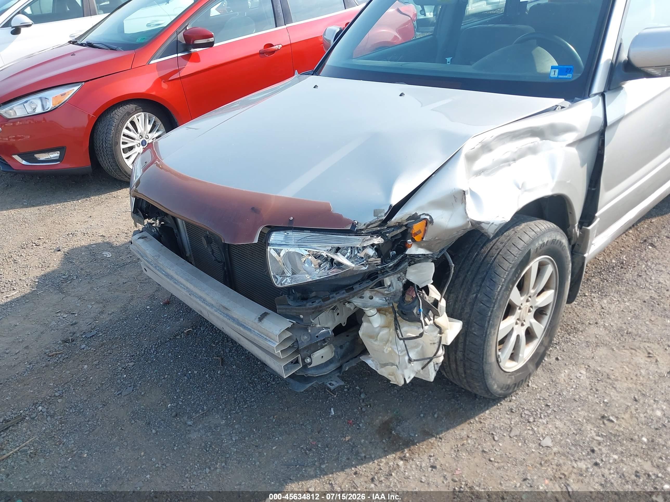 2007 Subaru Forester 2.5x Silver vin: JF1SG65667H716360