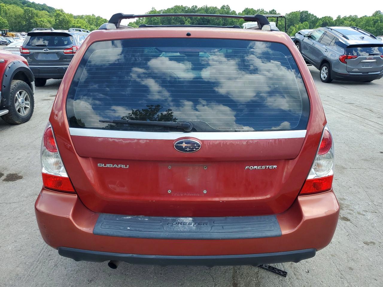 2008 Subaru Forester 2.5x Premium Red vin: JF1SG65668H724668