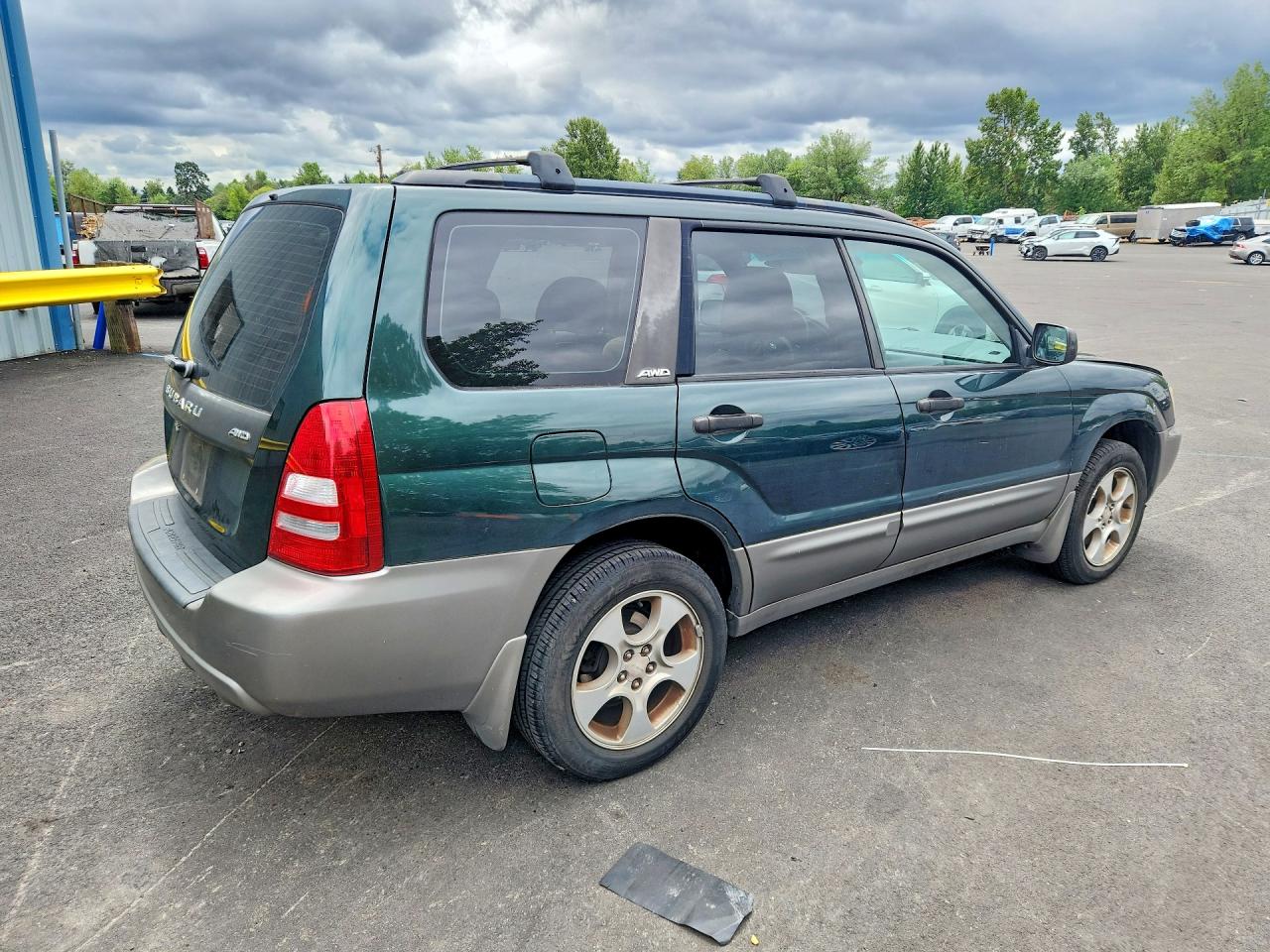 2004 Subaru Forester 2.5xs Зеленый vin: JF1SG65674H730196