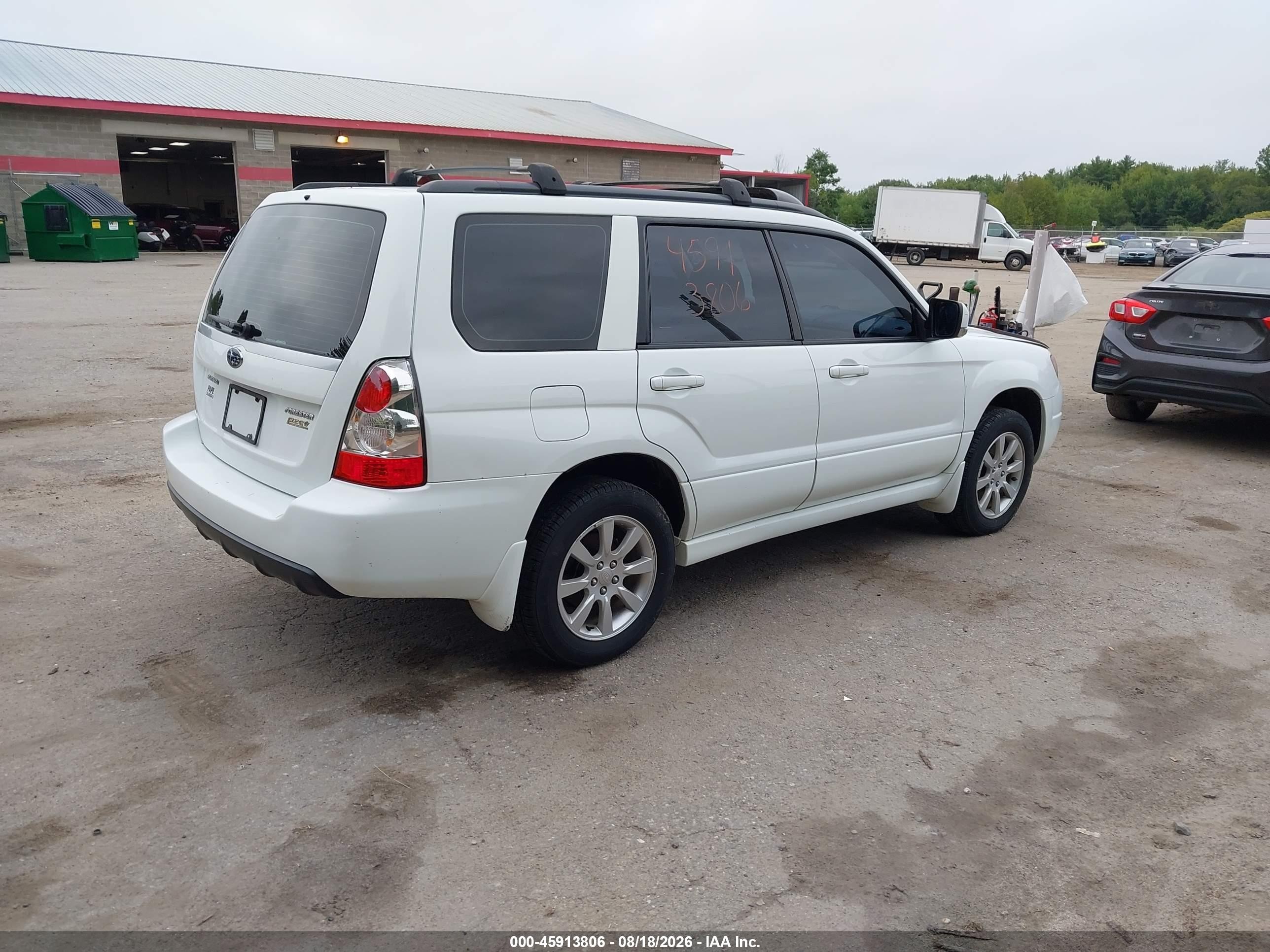 2008 Subaru Forester 2.5x White vin: JF1SG65678G707304