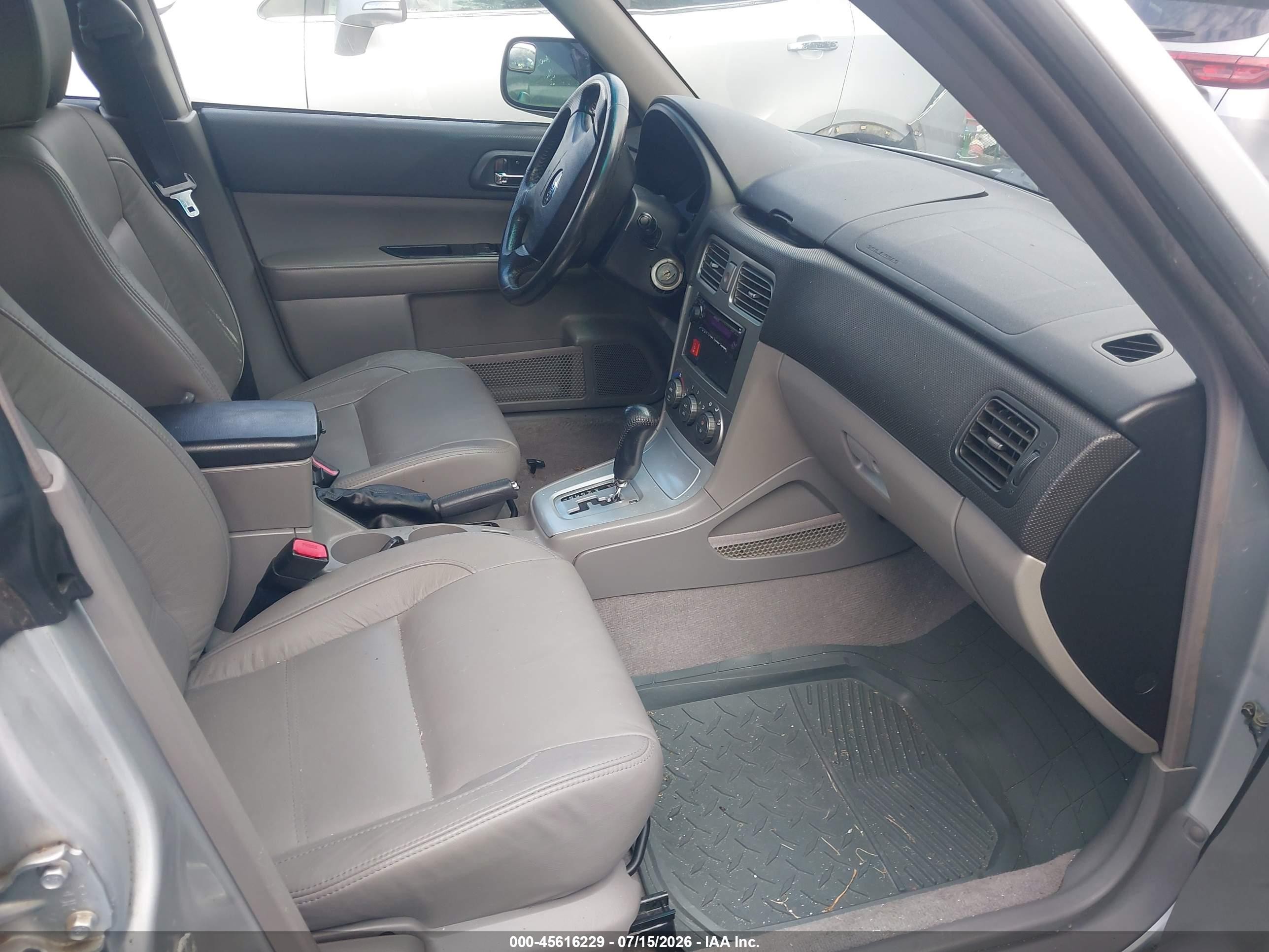 2003 Subaru Forester Xs Silver vin: JF1SG65693H701412