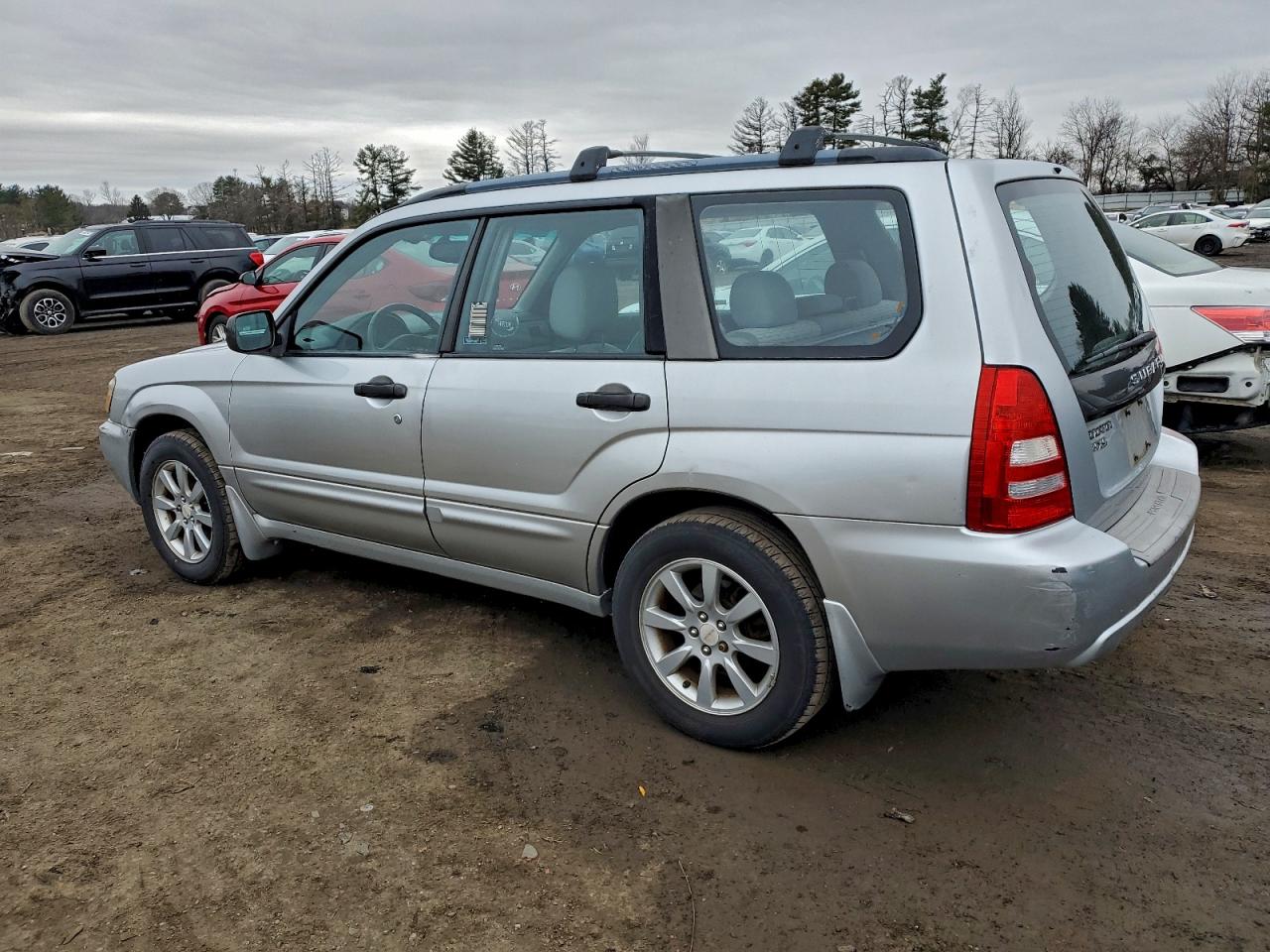 2005 Subaru Forester 2.5xs Silver vin: JF1SG65695H709237