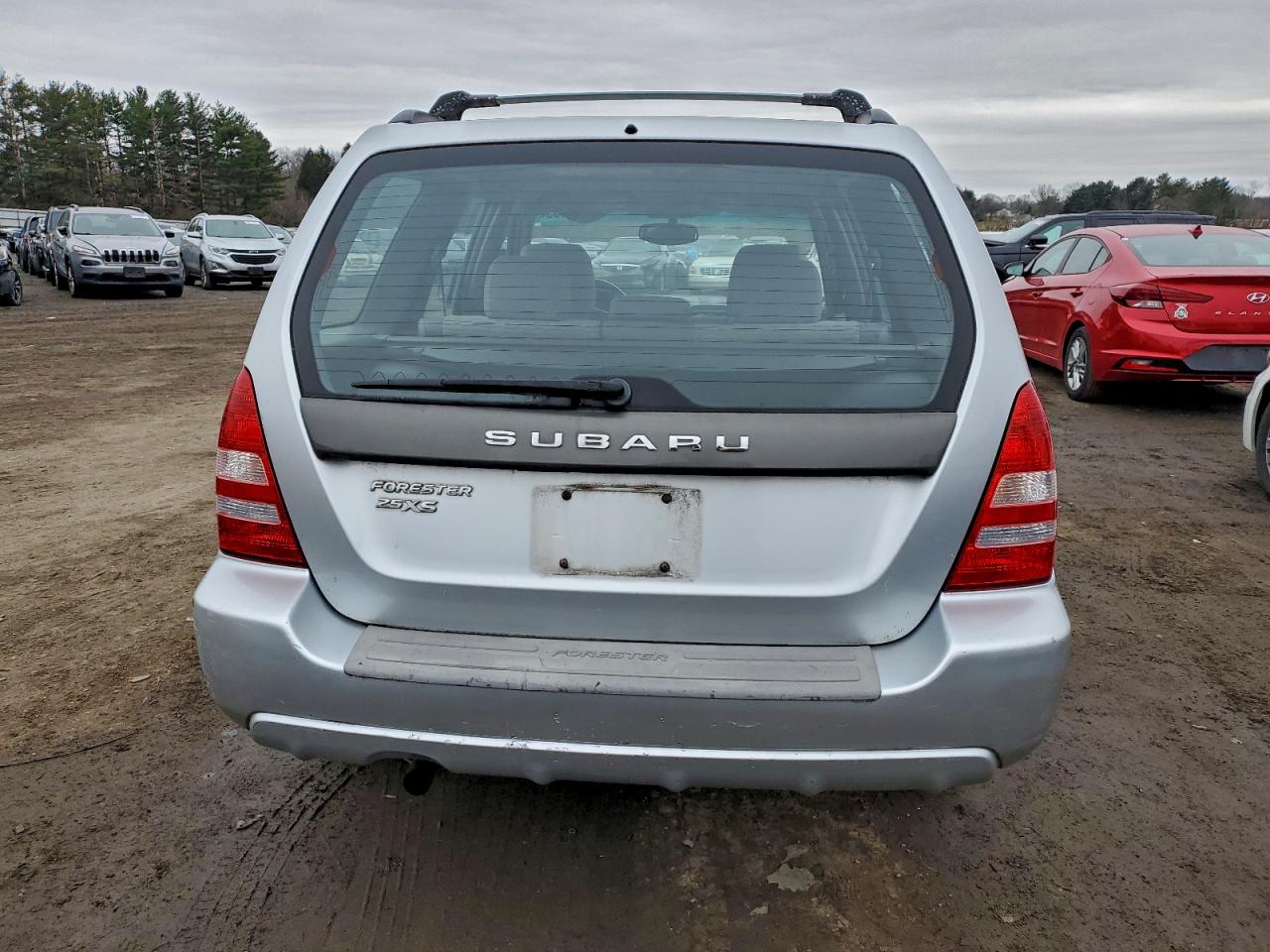 2005 Subaru Forester 2.5xs Silver vin: JF1SG65695H709237