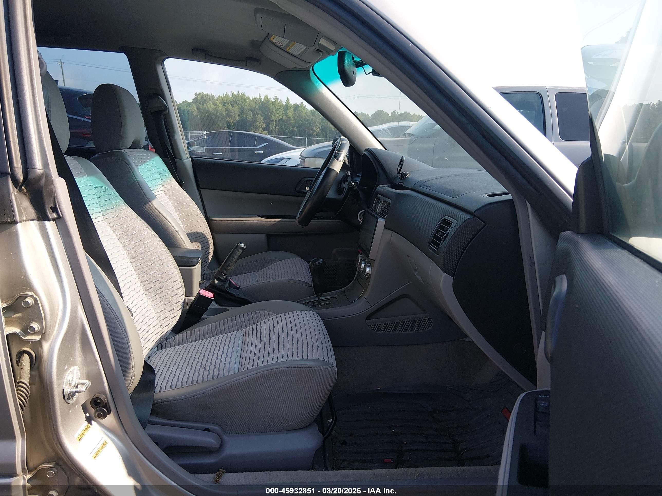 2005 Subaru Forester 2.5xs Silver vin: JF1SG65695H744165