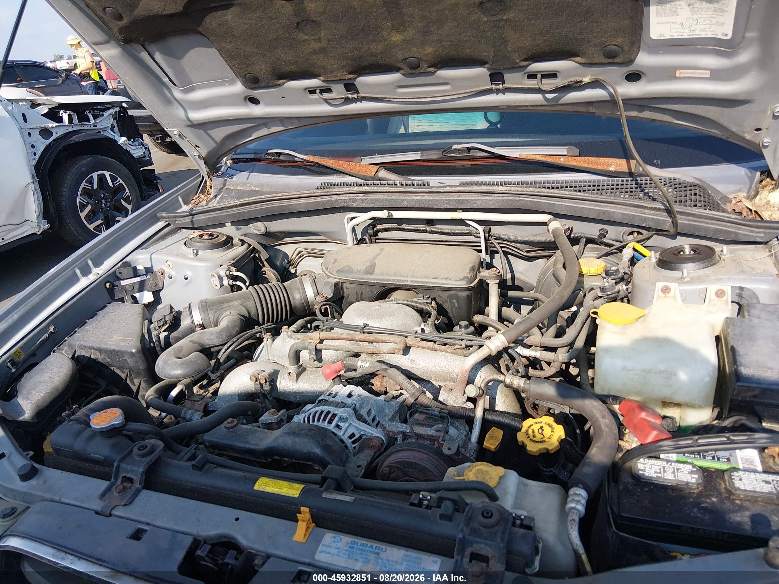 2005 Subaru Forester 2.5xs Silver vin: JF1SG65695H744165