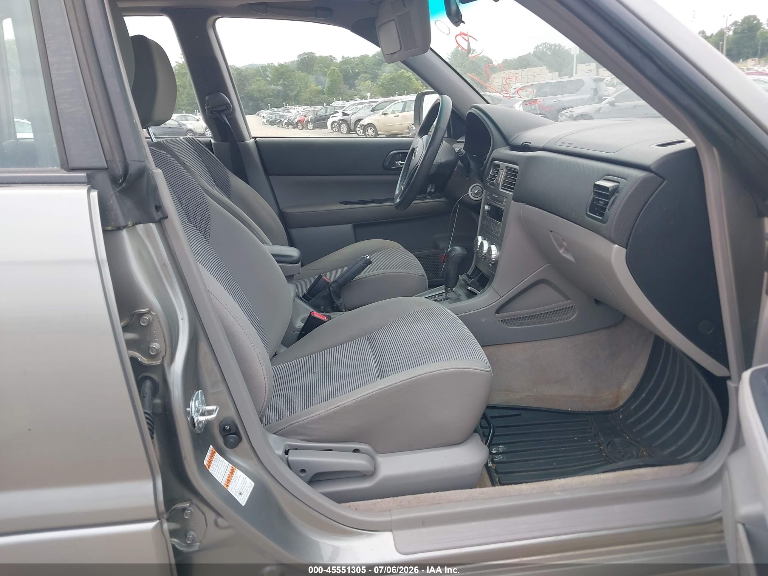 2006 Subaru Forester 2.5x Silver vin: JF1SG65696H745513