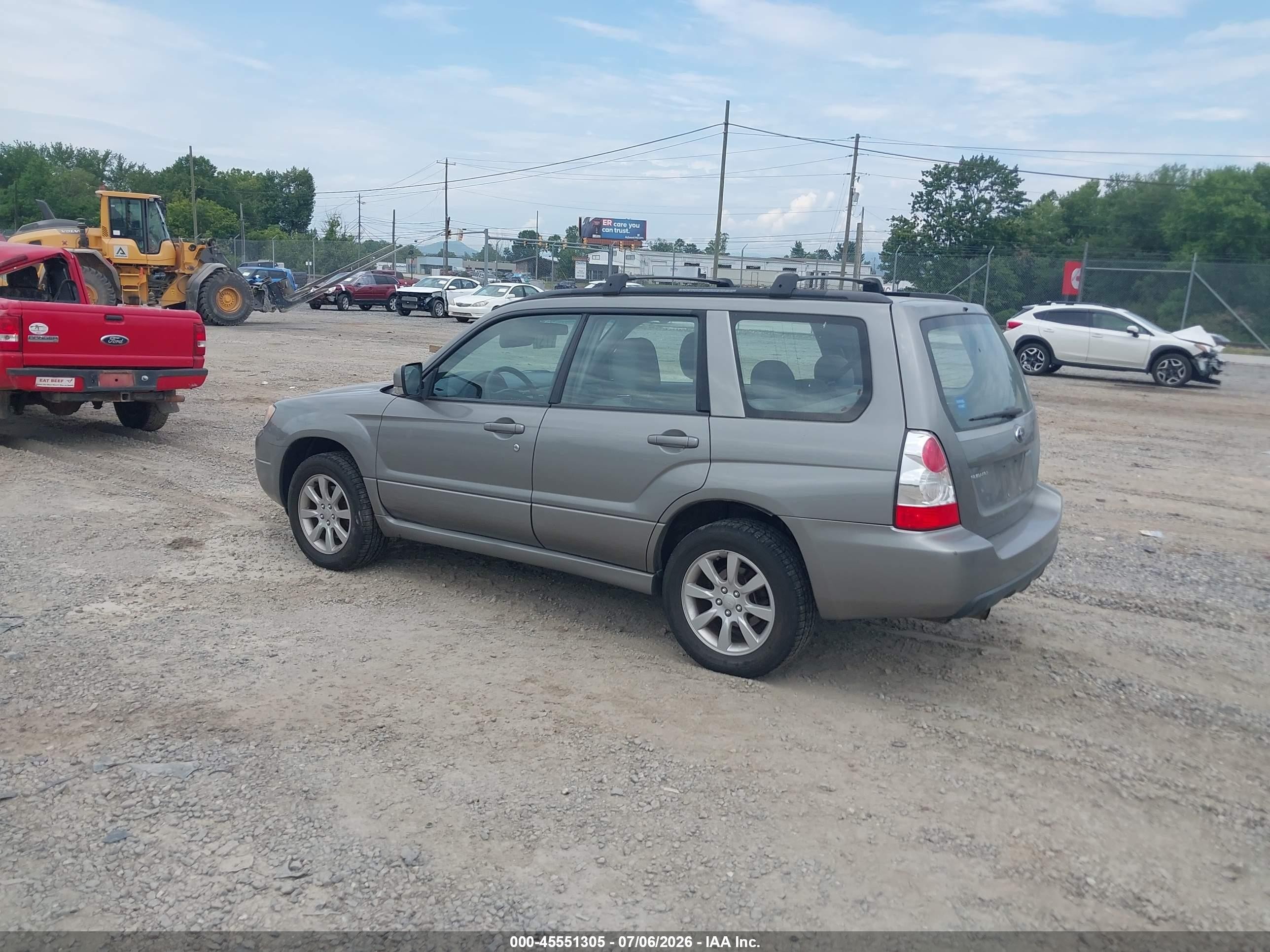 2006 Subaru Forester 2.5x Silver vin: JF1SG65696H745513