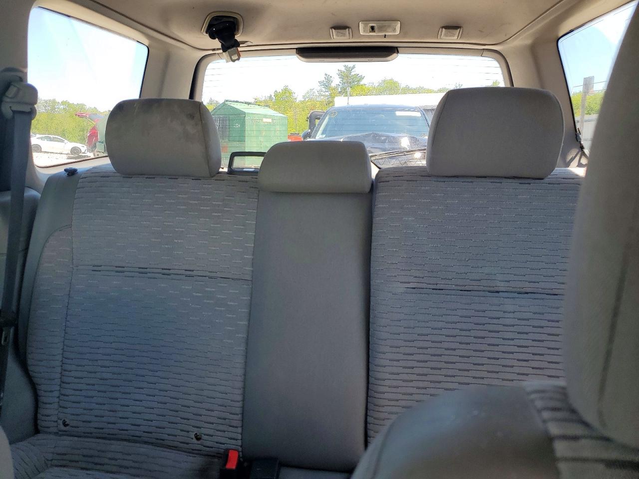 2004 Subaru Forester 2.5xs Silver vin: JF1SG656X4H710217