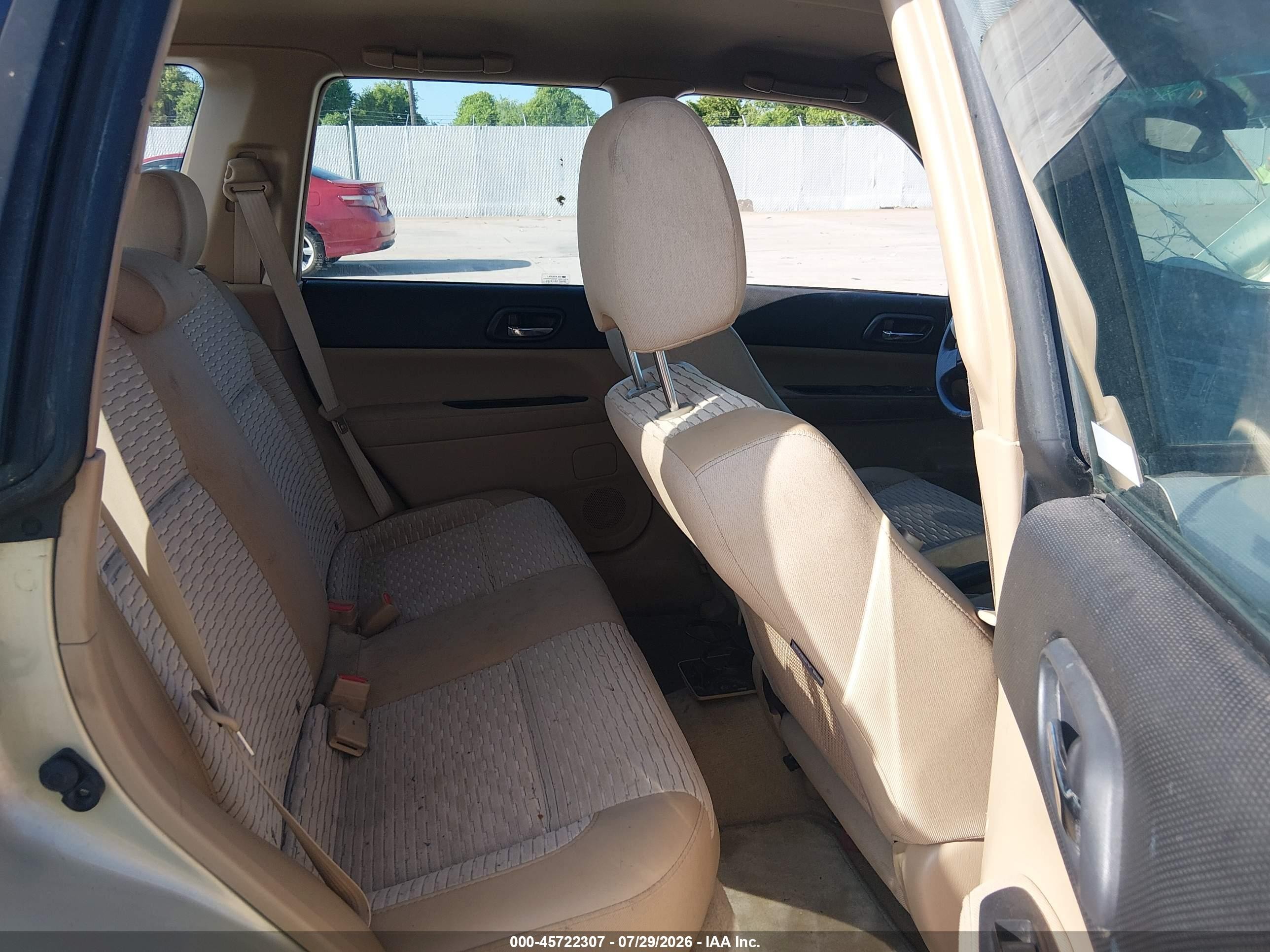2005 Subaru Forester 2.5xs Silver vin: JF1SG656X5H718142