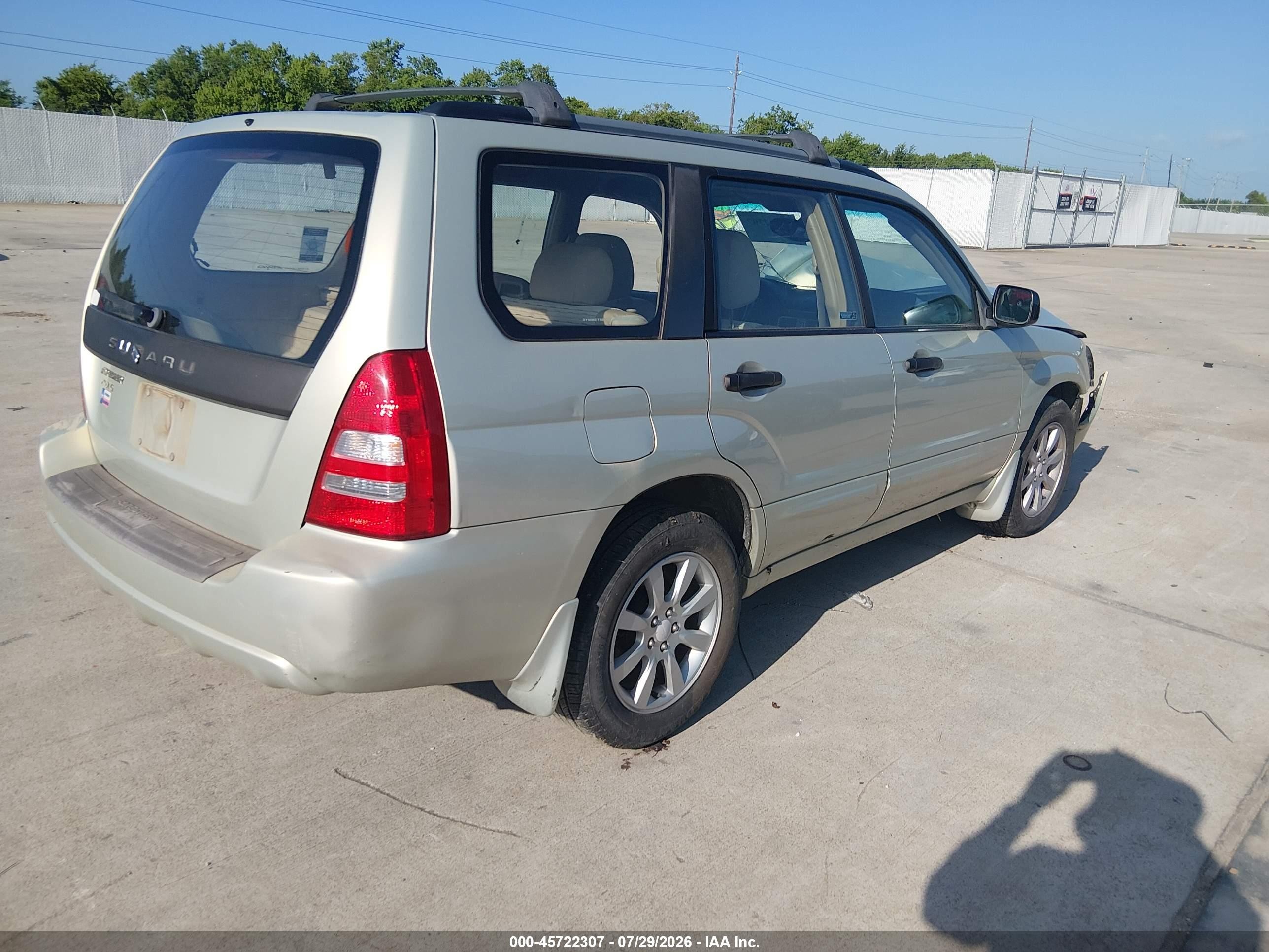 2005 Subaru Forester 2.5xs Silver vin: JF1SG656X5H718142