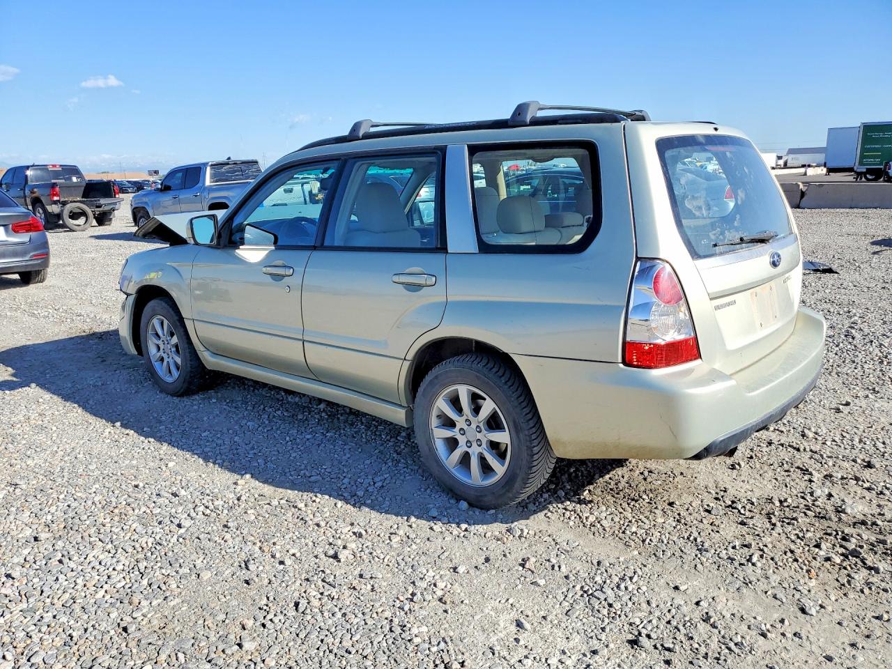 2007 Subaru Forester 2.5x Premium Gold vin: JF1SG656X7H722159