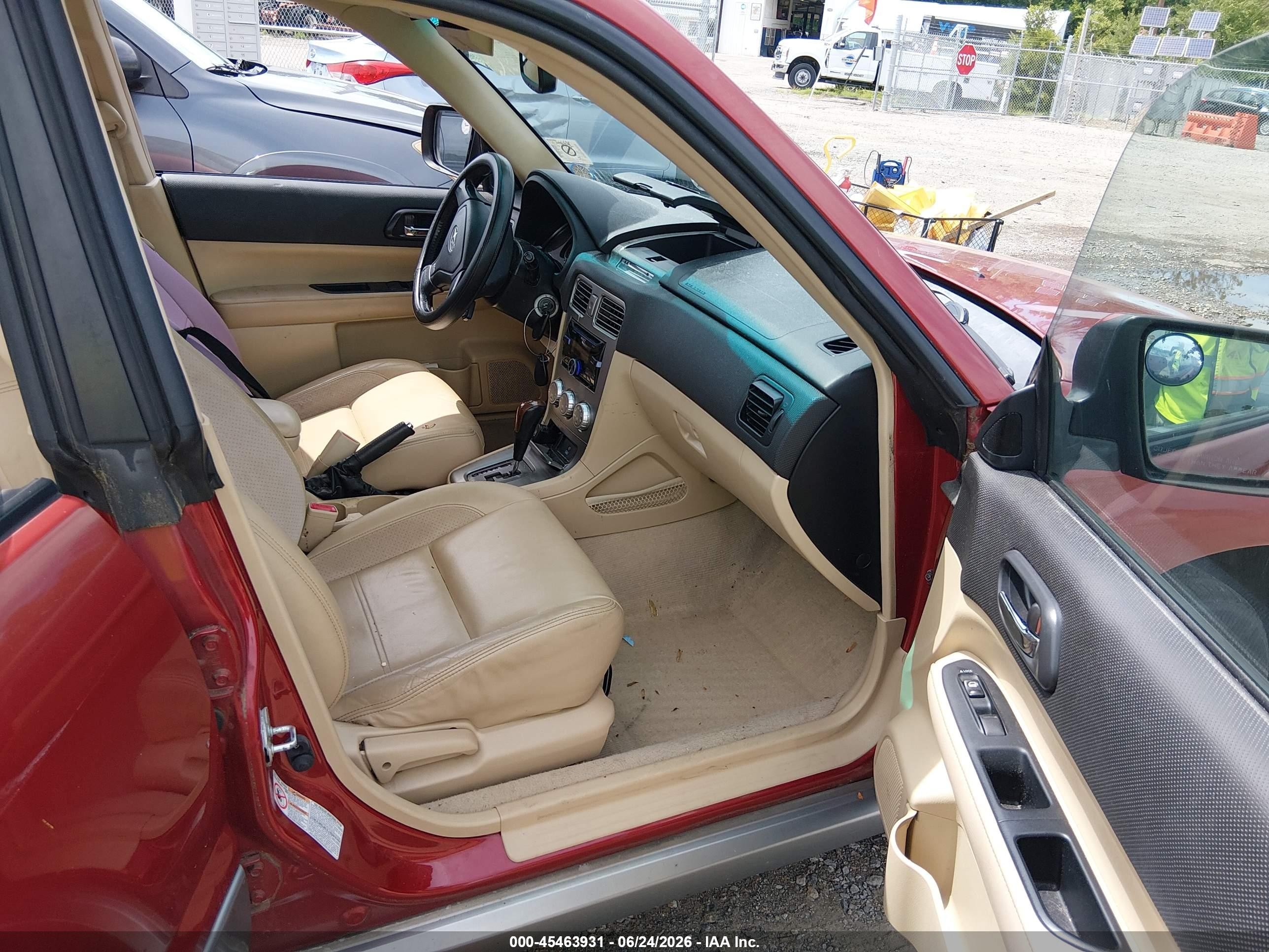2008 Subaru Forester 2.5x L.l. Bean Edition Red vin: JF1SG67658H703386