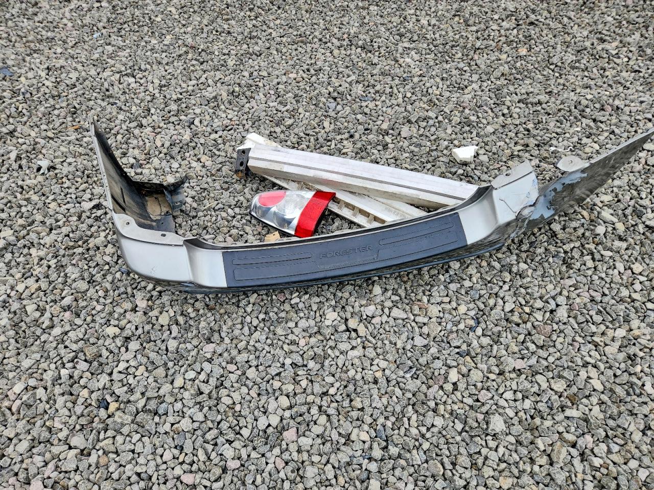 2006 Subaru Forester 2.5x Ll Bean Silver vin: JF1SG67696H735142