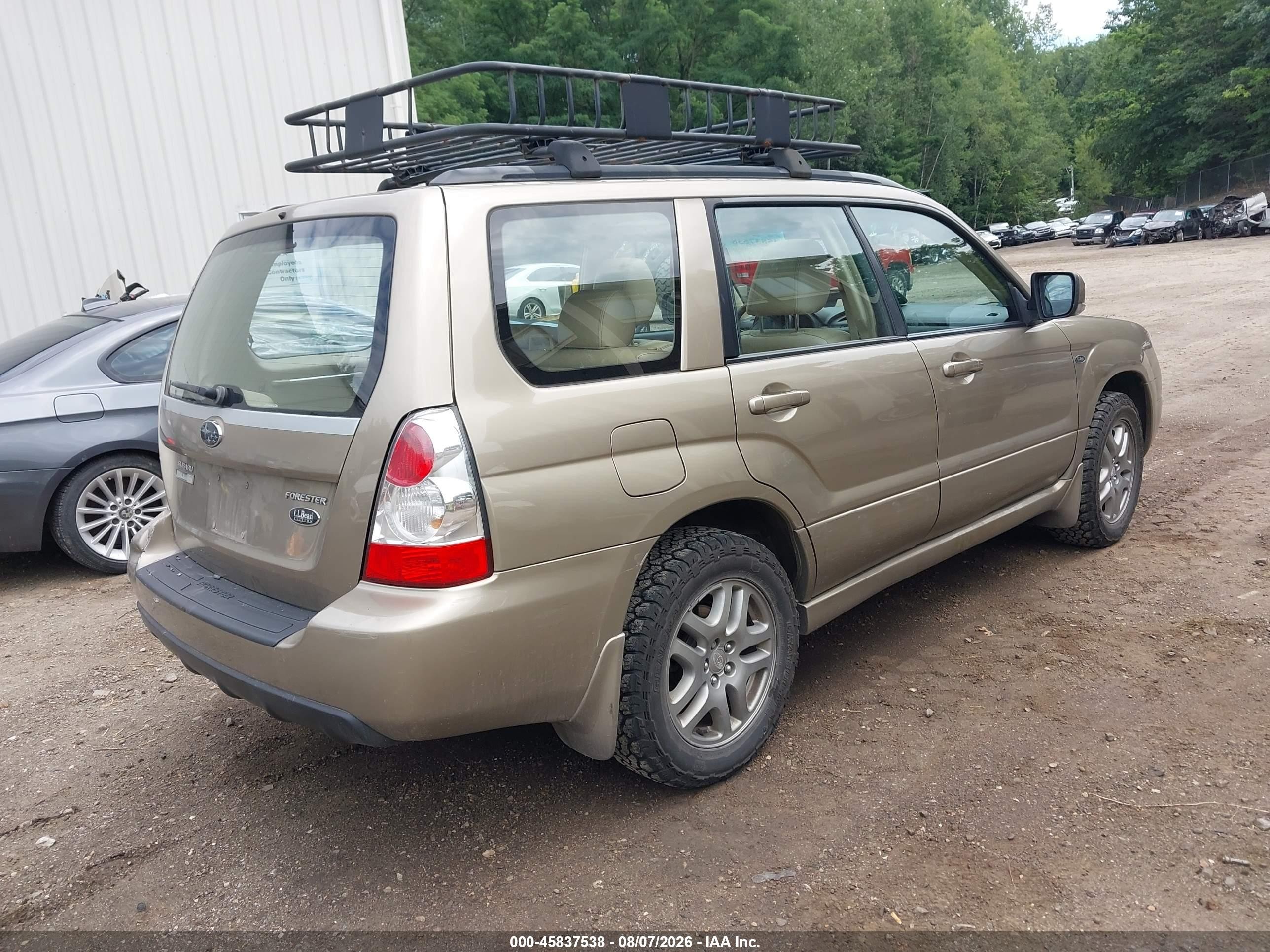 2008 Subaru Forester 2.5x L.l. Bean Edition Gold vin: JF1SG67698H722023